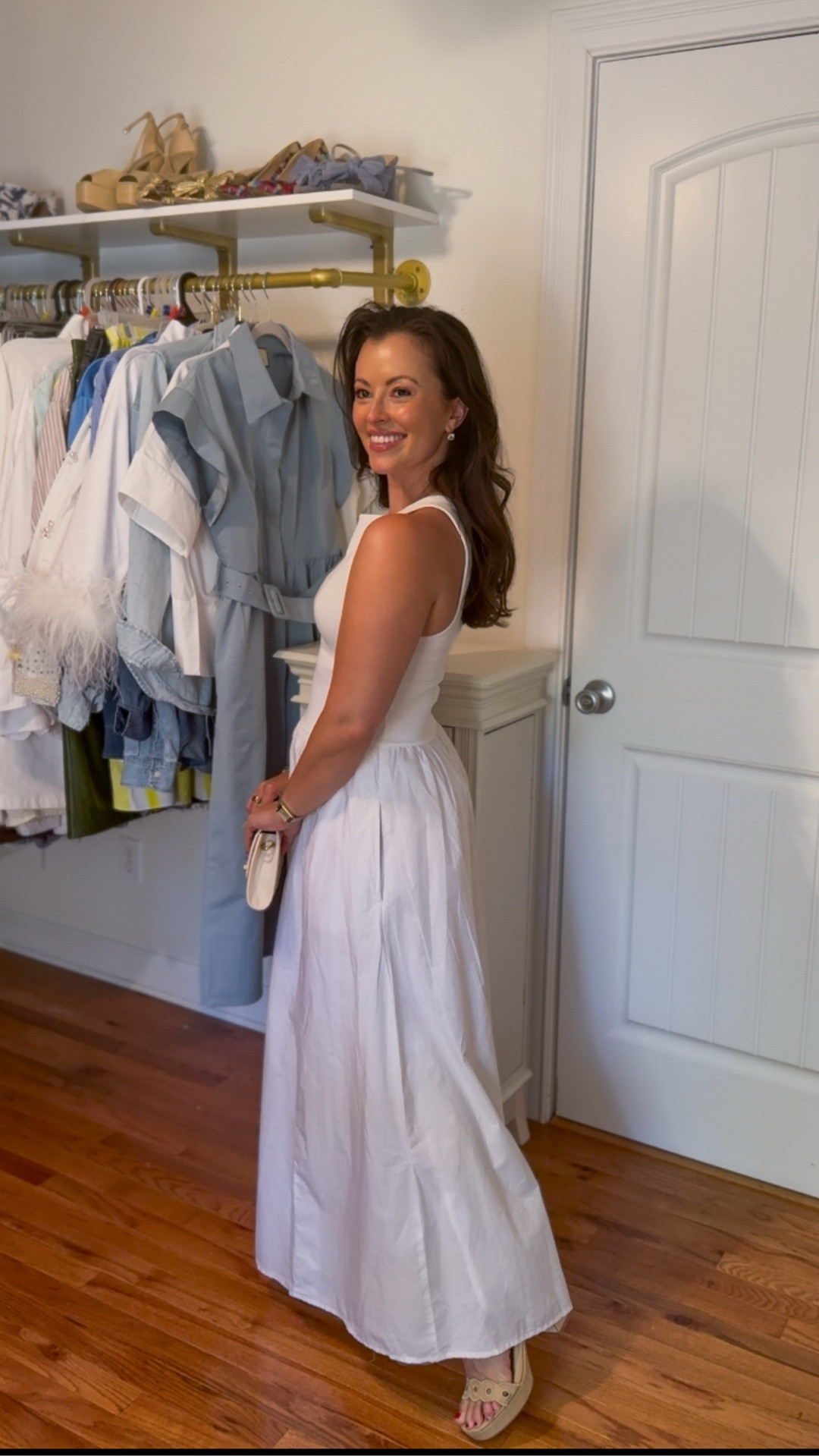 Slip on this dress inspired by the one & only Elizabeth James + instantly be transported to your favorite 90’s girl movie scene 🤍✨

Best part? It’s under $50 👏🏻 & comes in 4 colors you can wear year round! I’m wearing XS

White dress - maxi dress - midi dress - fall outfit 
#theparenttrap #classicstyle #timelessstyle #elizabethjames #nancymeyers #nancymeyersaesthetic #movieinspiration #millennial 



#LTKStyleTip #LTKSeasonal #LTKFindsUnder50