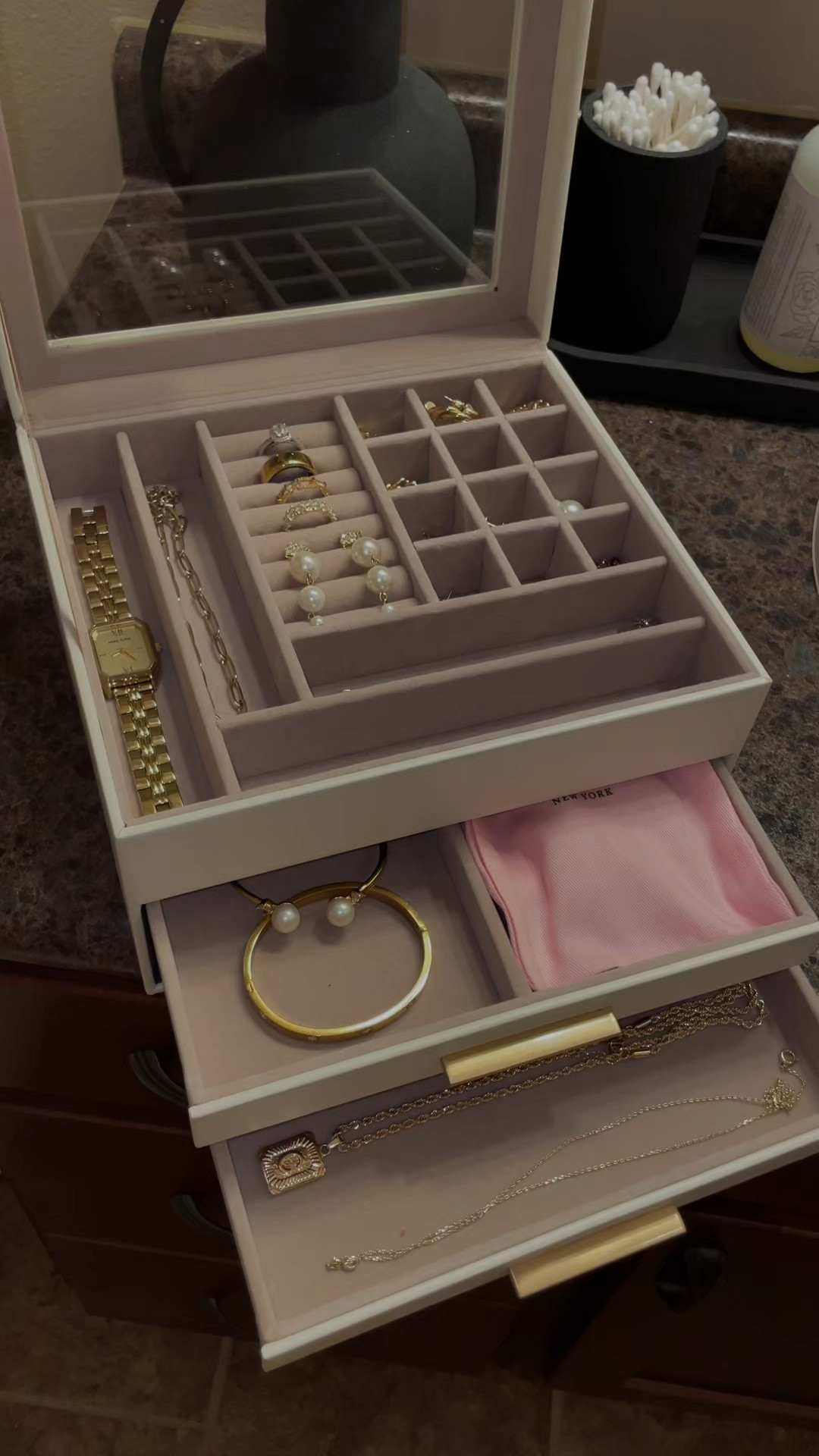 The perfect organizer 🤌🏻✨ 

#LTKFindsUnder50 #LTKGiftGuide #LTKSaleAlert