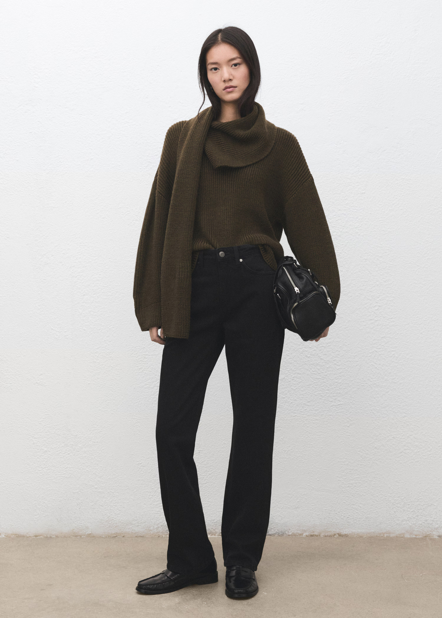 Matilda medium-rise straight-fit jeans | MANGO (UK)