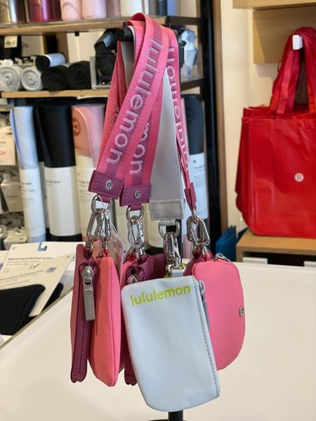 Dual pouch free shipping 

#LTKGiftGuide #LTKStyleTip #LTKSeasonal