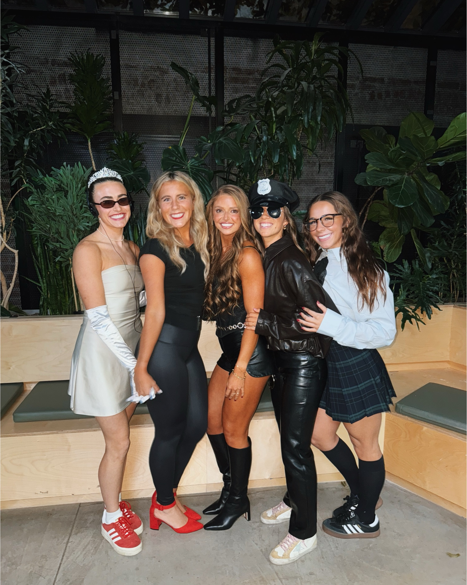 All black night out outfit 

#LTKStyleTip #LTKgrwm #LTKBeauty