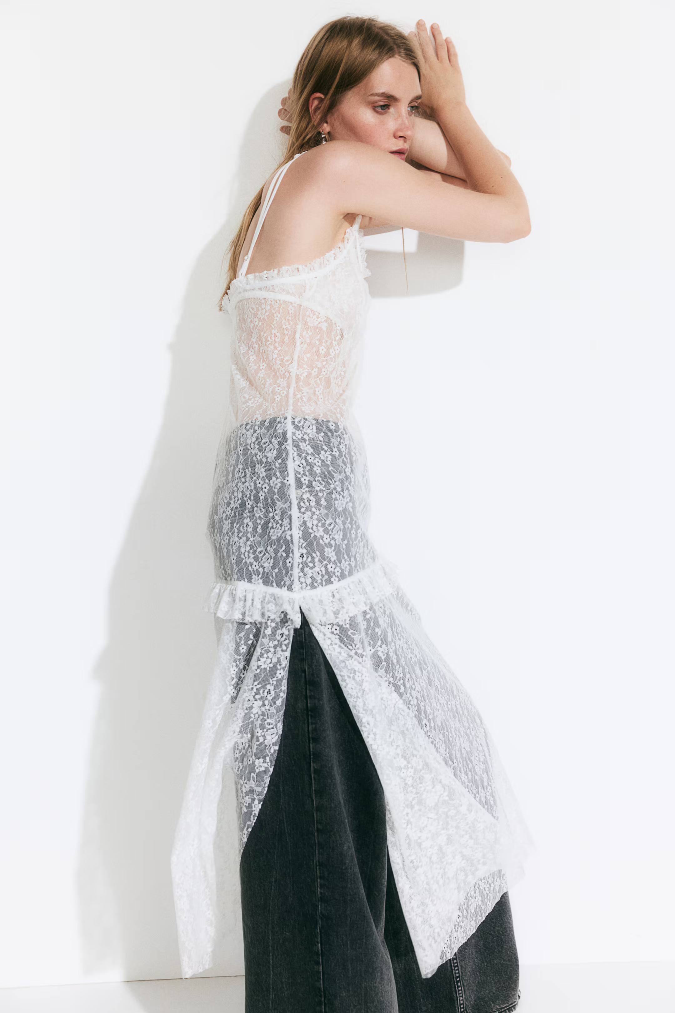 Ruffle-trimmed Lace Dress - Low-cut Neckline - Sleeveless - White - Ladies | H&M US | H&M (US + CA)