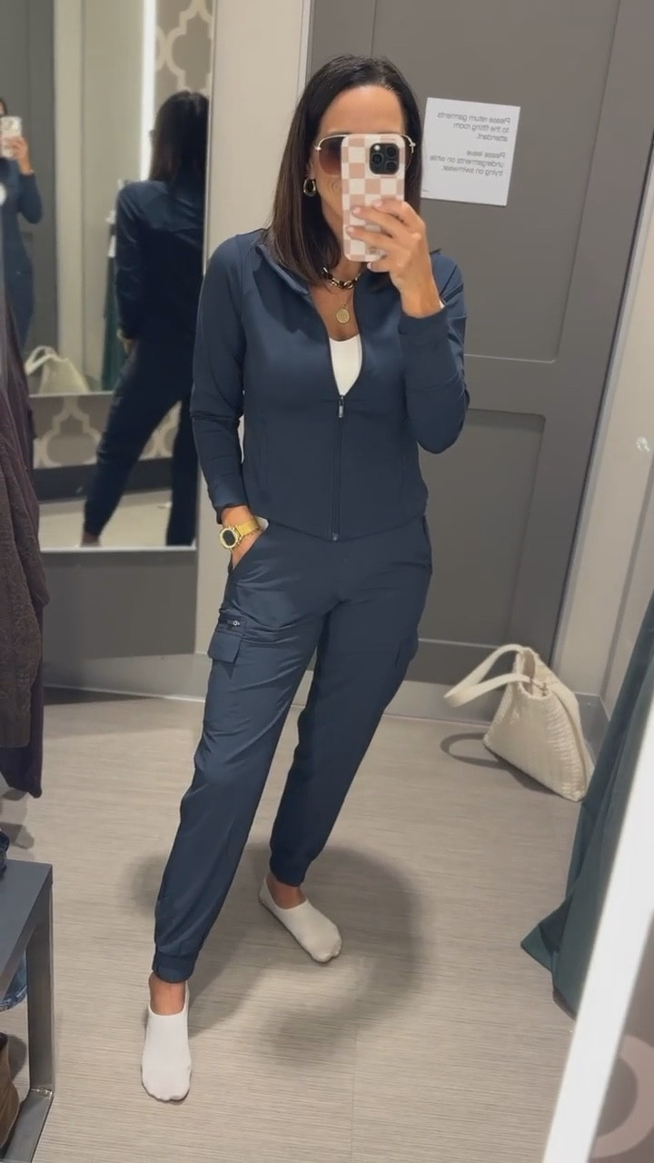 Y’all this navy athletic set from Target is the definition of cute and functional! Perfect for running errands, a quick workout, our just lounging around the house! The fit is so flattering and the fabric is buttery soft! 

VintagePickin Athleisure outfit Target activewear all in motion set navy workout set comfy athletic wear fall fitness fashionn

#LTKPetite #LTKSeasonal #LTKStyleTip