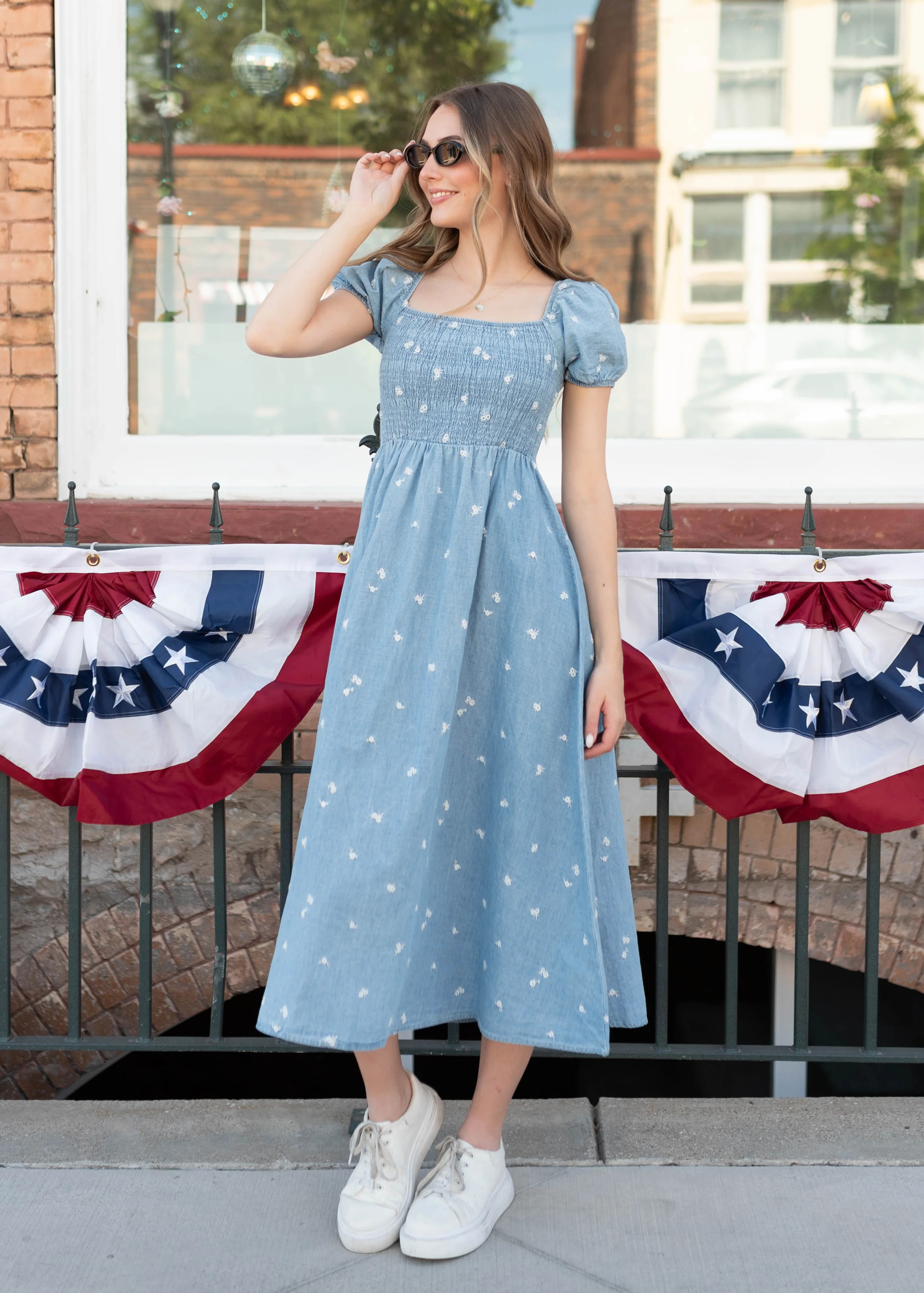 Abbie Chambray Floral Dress | My Sister's Closet Boutique