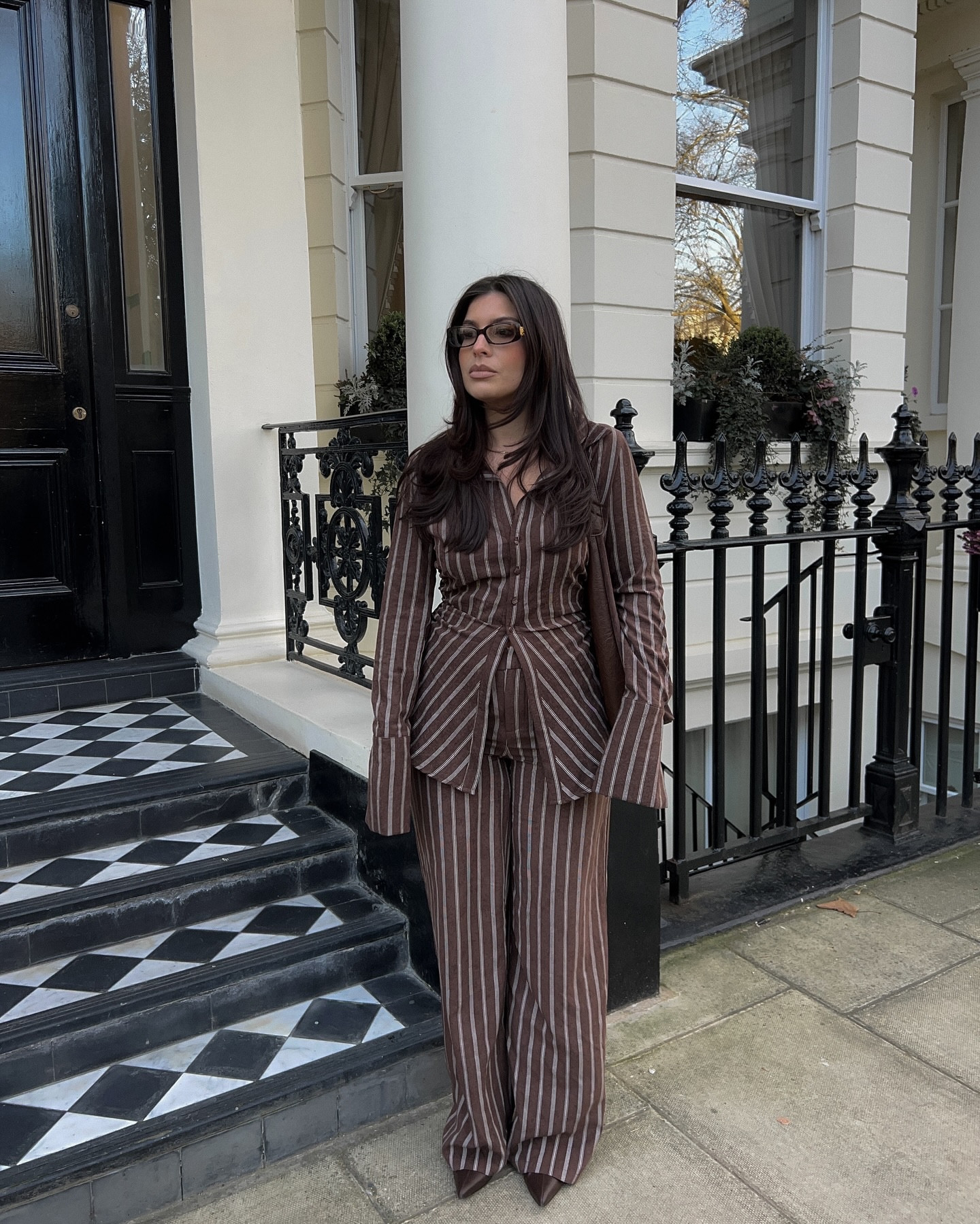 This outfit ! 🤎 on valide les filles ? 

#minimalfashionstyle #pinterestinspo #pinterestvibes #90s #prettylittlething #pltstyle #plt #brownlook #aesthetic #fashioninspired #minimalstreetstyle