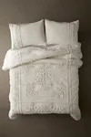 Jackie Tufted Comforter | Urban Outfitters (US and RoW)