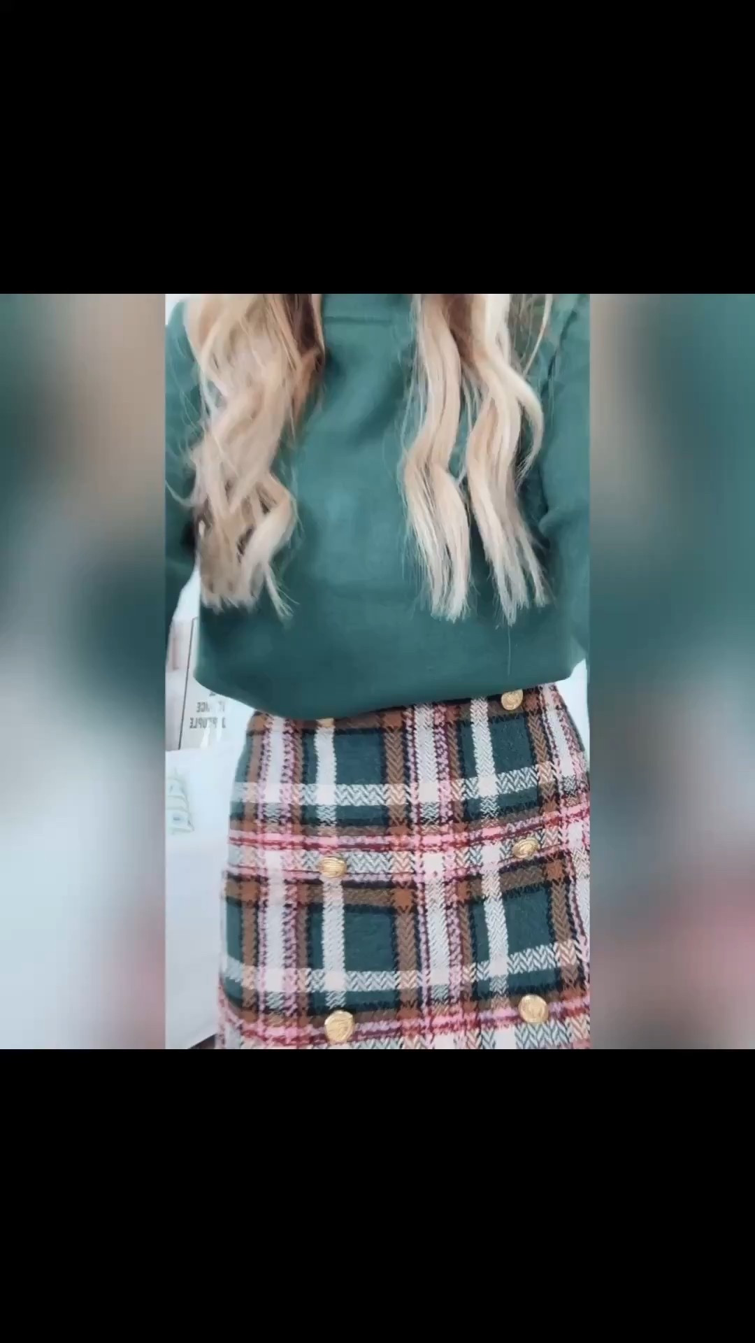 Cutest skirt and sweater combo for the holidays!! Wearing an XS in both. On BOGO 50% off sale happening now!!

#LTKHoliday #LTKSeasonal #LTKSaleAlert