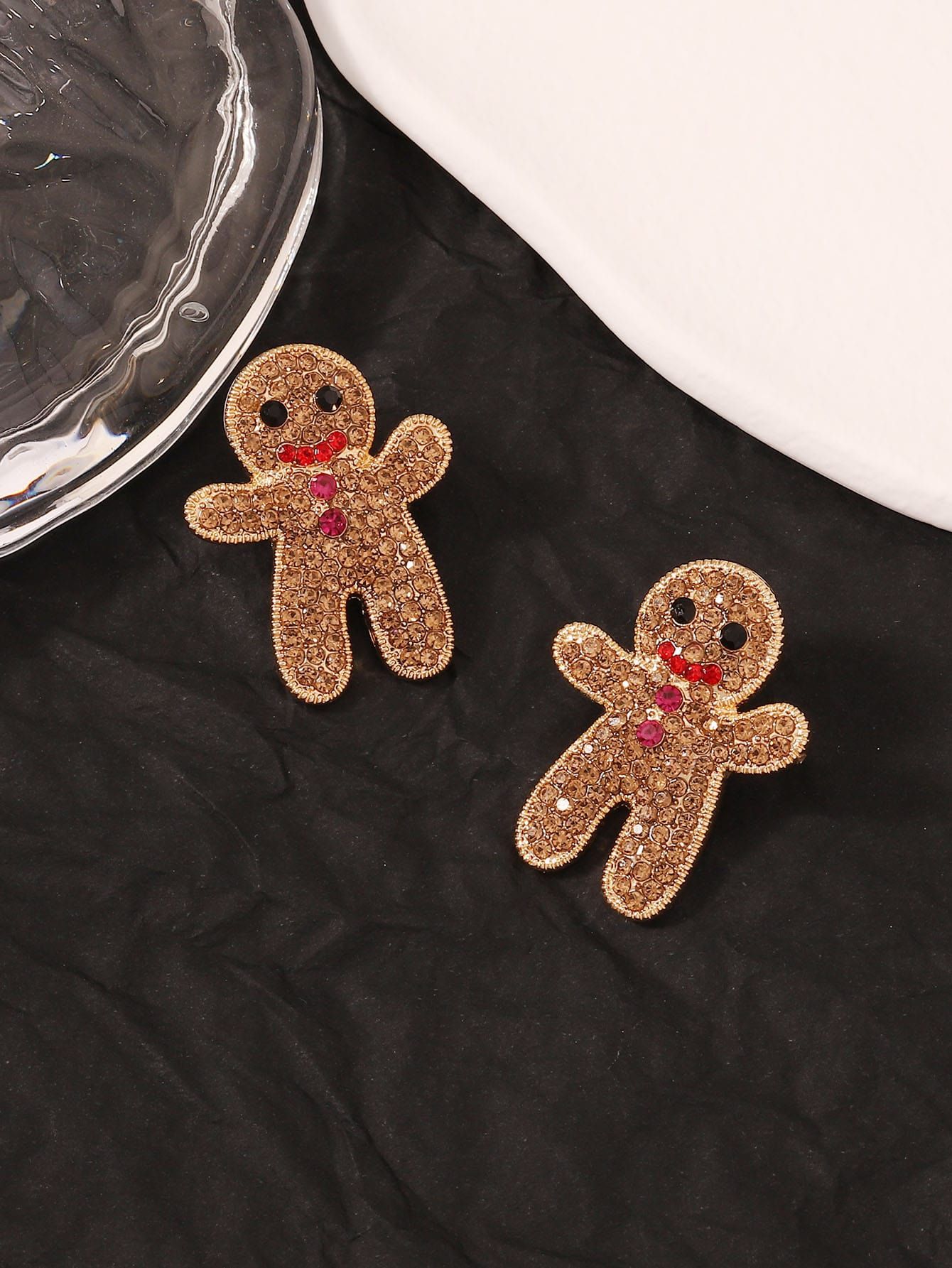 1 pair of casual style gingerbread Man holiday fashion earrings for women Christmas gift | SHEIN