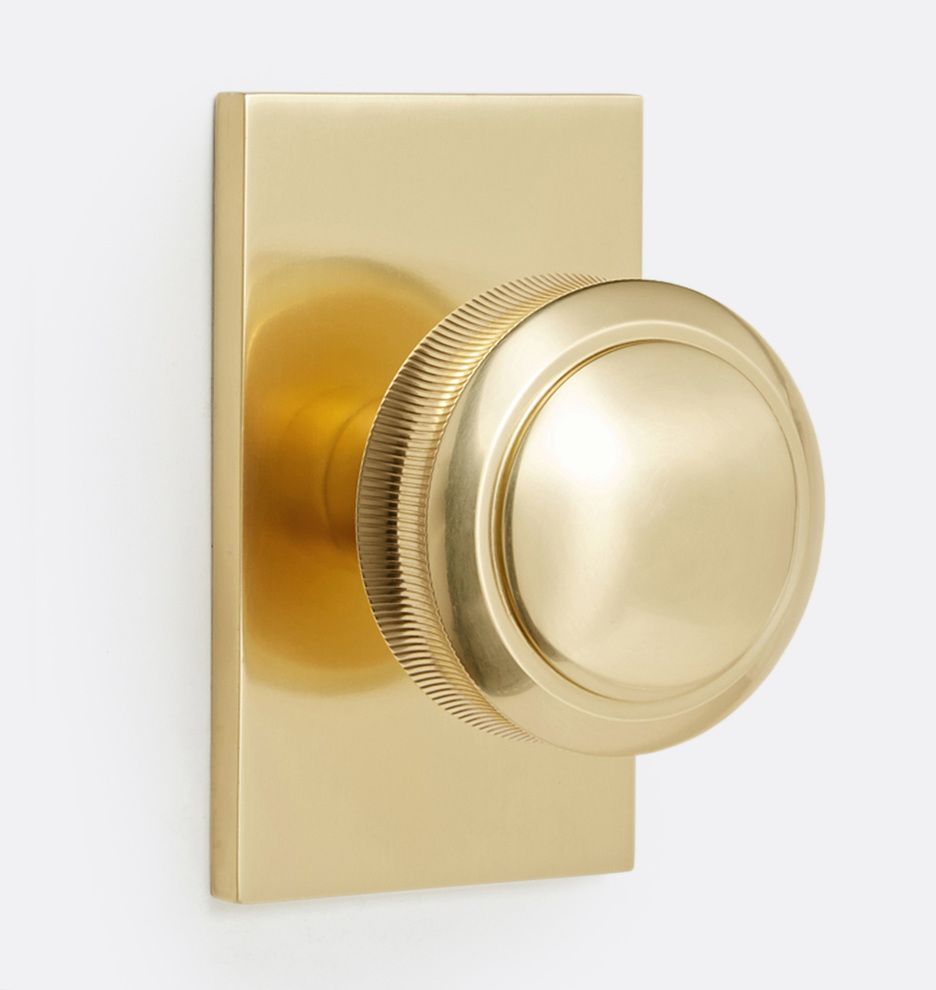 Rigdon Brass Knob Tube Latch Interior Door Set

  Item #C104633

Rectangular Backplate | Rejuvenation