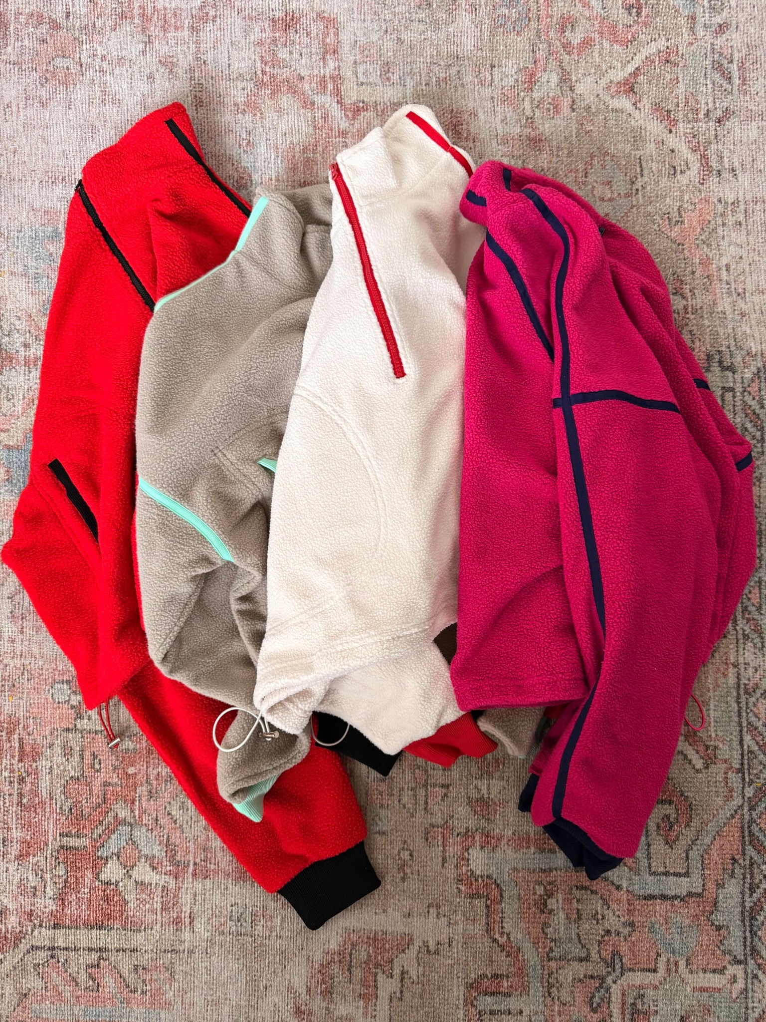 One of my closet staples! Every color is chefs kiss🤌🏻


#LTKActive #LTKmomlife #LTKootd