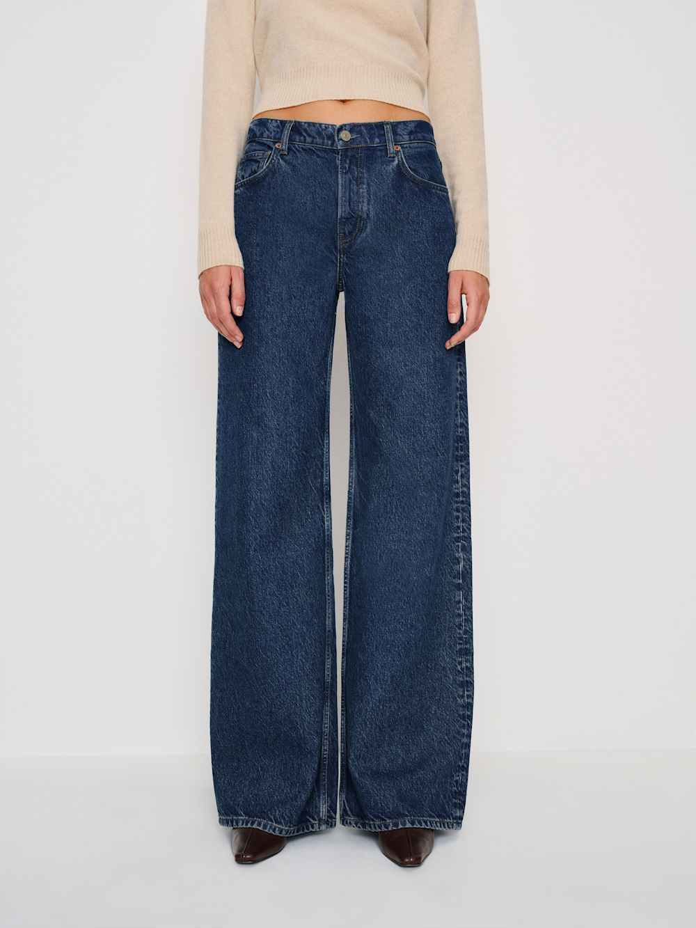 Cary Low Rise Slouchy Wide Leg Jeans | Reformation (Global)