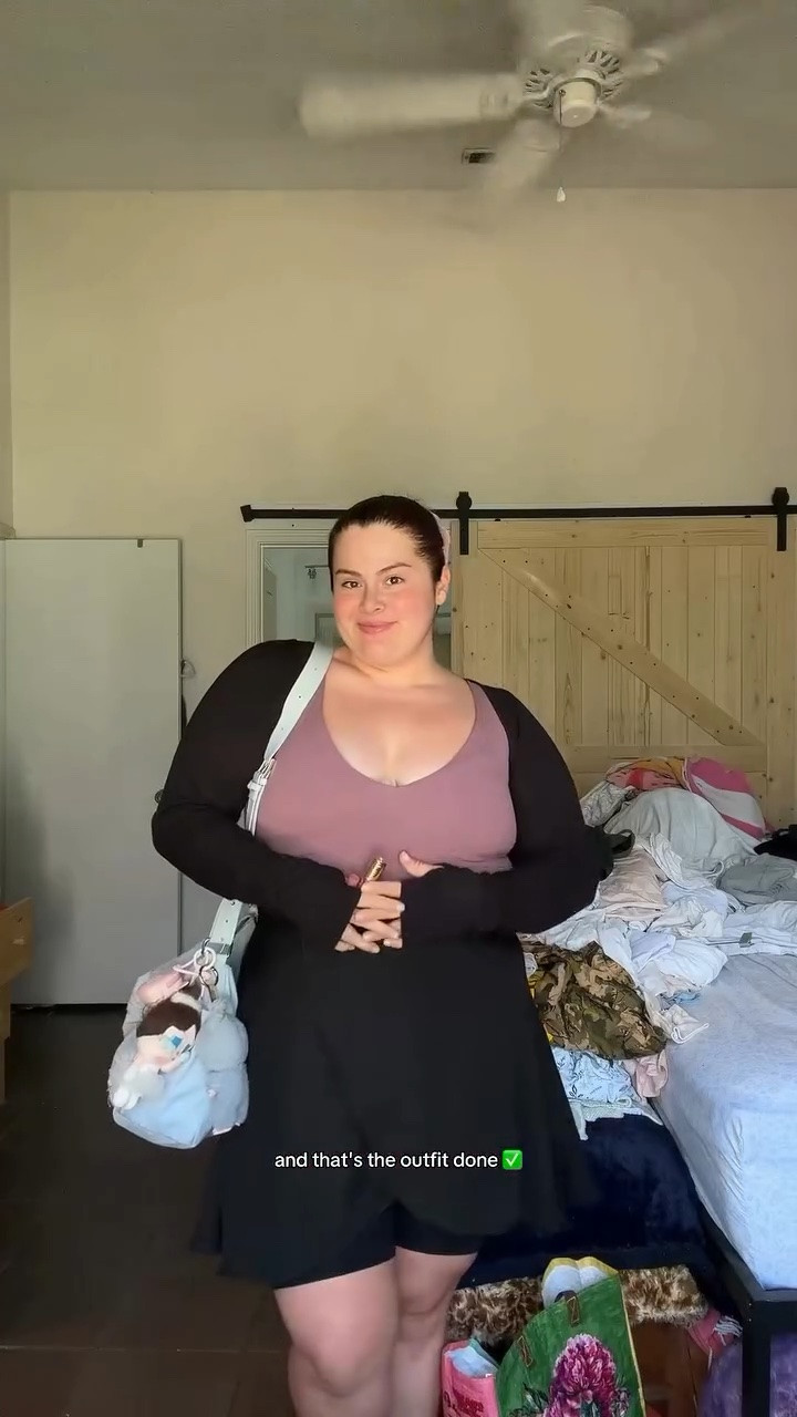 i should wear more short jumpsuits more offen #plussize #adultballet #beginnerballet #balletcore #adultbeginnerballet