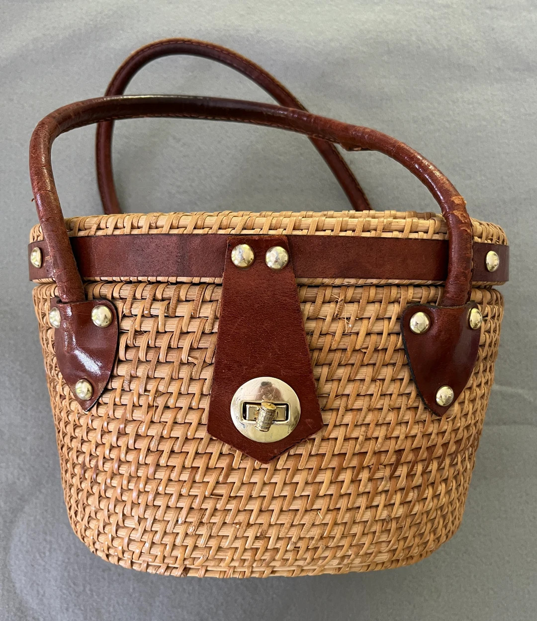 Vintage 1950s Nantucket Style Straw Basket Purse With Double Leather Handles - Etsy | Etsy (US)