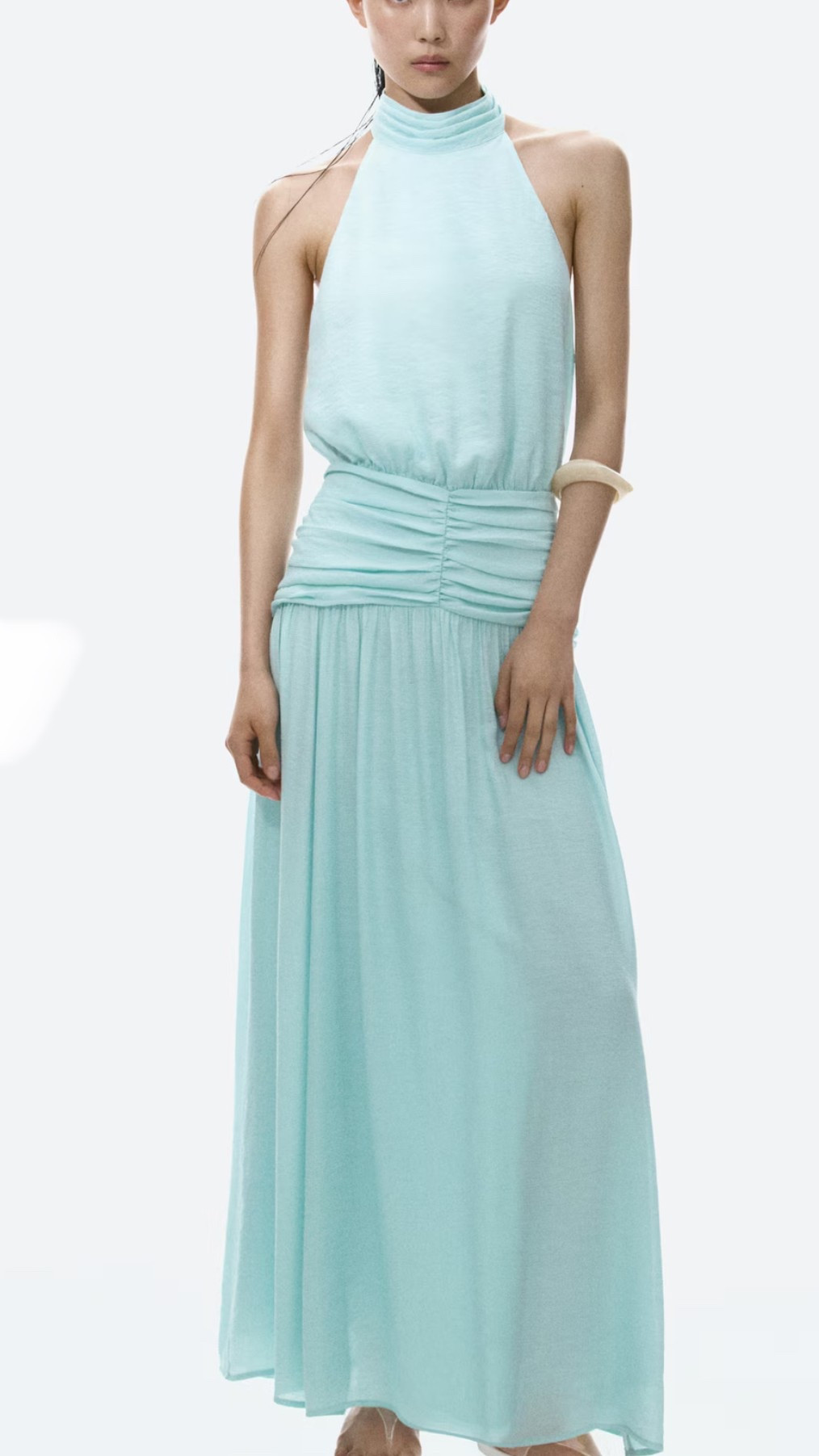 Ready for the wedding season?
A beautiful wedding guest dress from H&M under $80