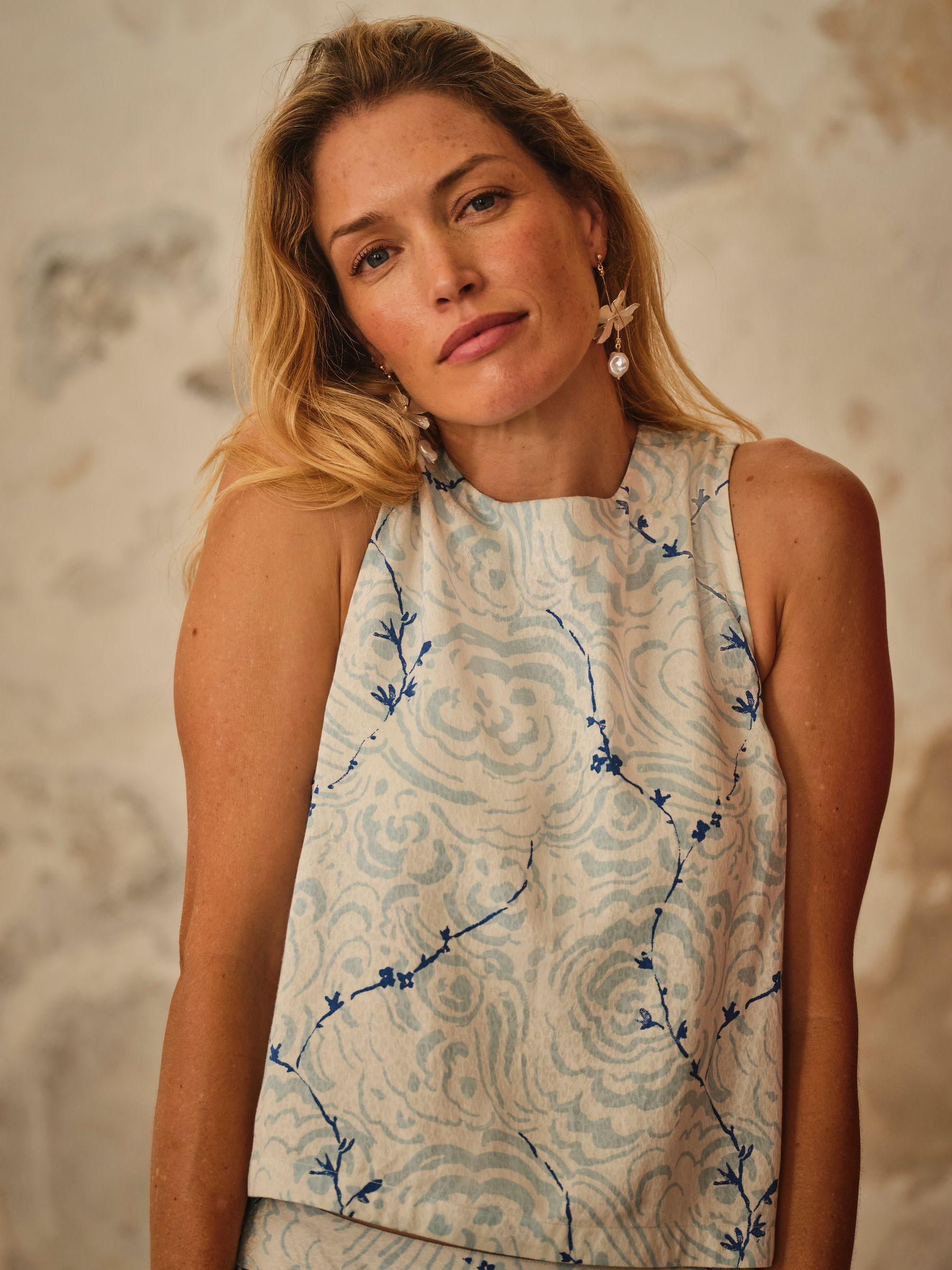 V&A | FatFace Hallie Ivory Archive Petals Shell Top | Fat Face