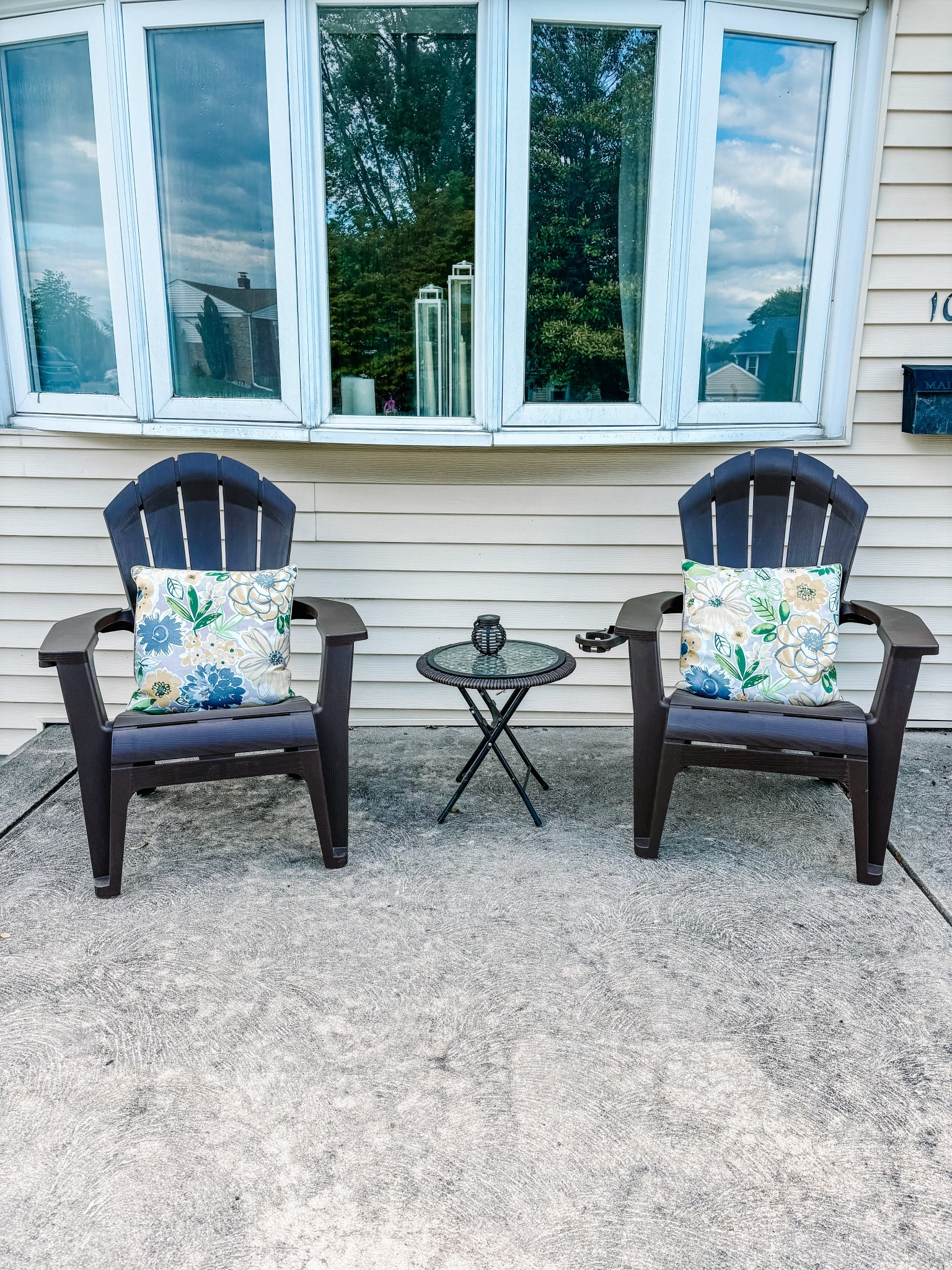 Outdoor Furniture ☀️
I'm loving these patio chairs!! They're super comfortable and chic!! 
Bonus: they have hidden cup holders that can be folded in or out!!

#LTKOver40 #LTKHome #LTKSeasonal