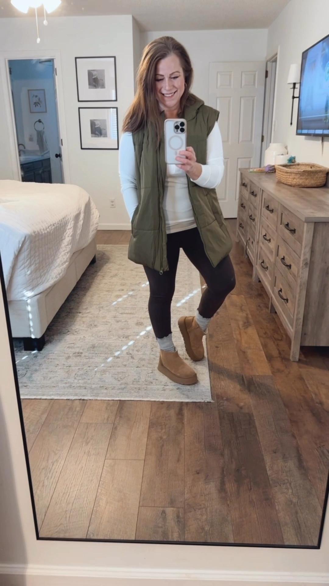 Cozy outfit 
Comfy outfit perfect for winter 

Puffer vest with hood
Henley top
Leggings 
Suede platform bootie 

#LTKShoeCrush #LTKSeasonal #LTKStyleTip