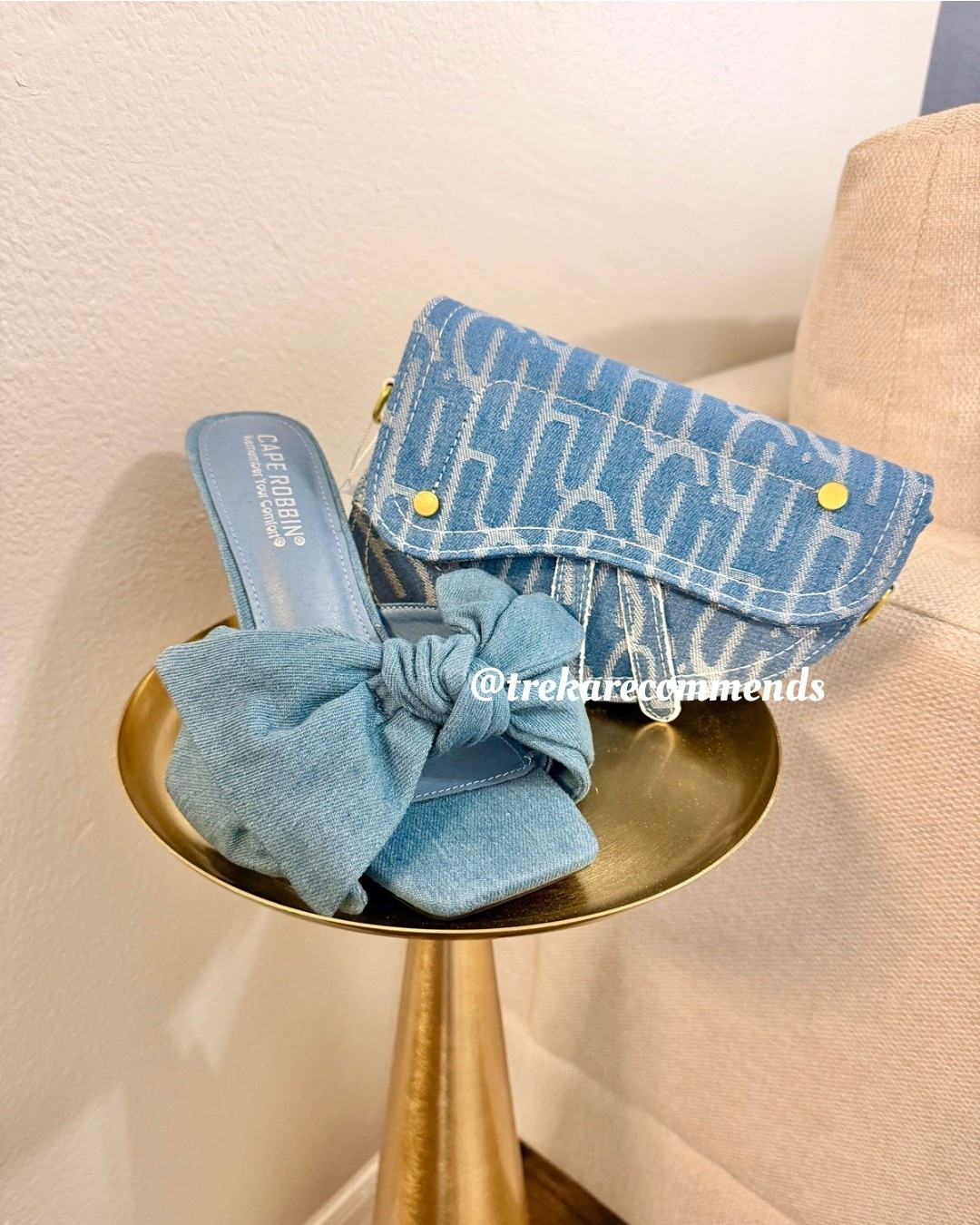 For the denim girlies 💙 If you love a good accessories combo this one’s for you! 
(Clutch has denim & gold chain strap)

Comment LOOK below to receive a DM with the link to this post on my LTK ⬇

Shoes run tts
•
•
•
#amazonfashion #fashionover40 #denimfashion 

#LTKOver40 #LTKootd #LTKgrwm