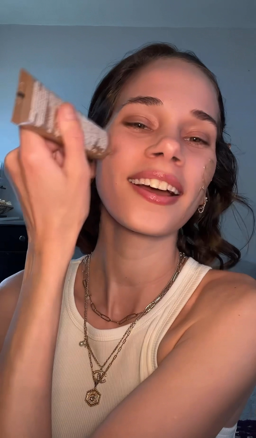 Glowy makeup tutorial 

#LTKVideo #LTKstyletip #LTKbeauty