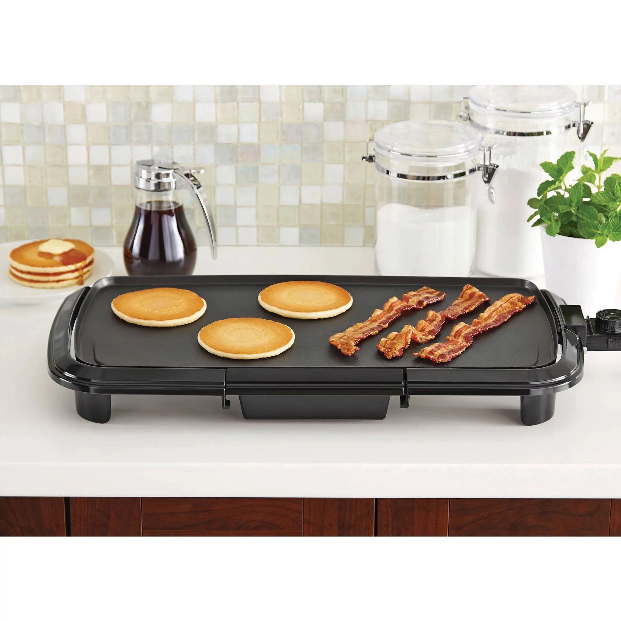 Mainstays Dishwasher-Safe 20" Black Griddle with Adjustable Temperature Control - Walmart.com | Walmart (US)