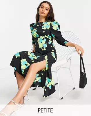 Miss Selfridge Petite half sleeve midi dress in green floral print | ASOS (Global)