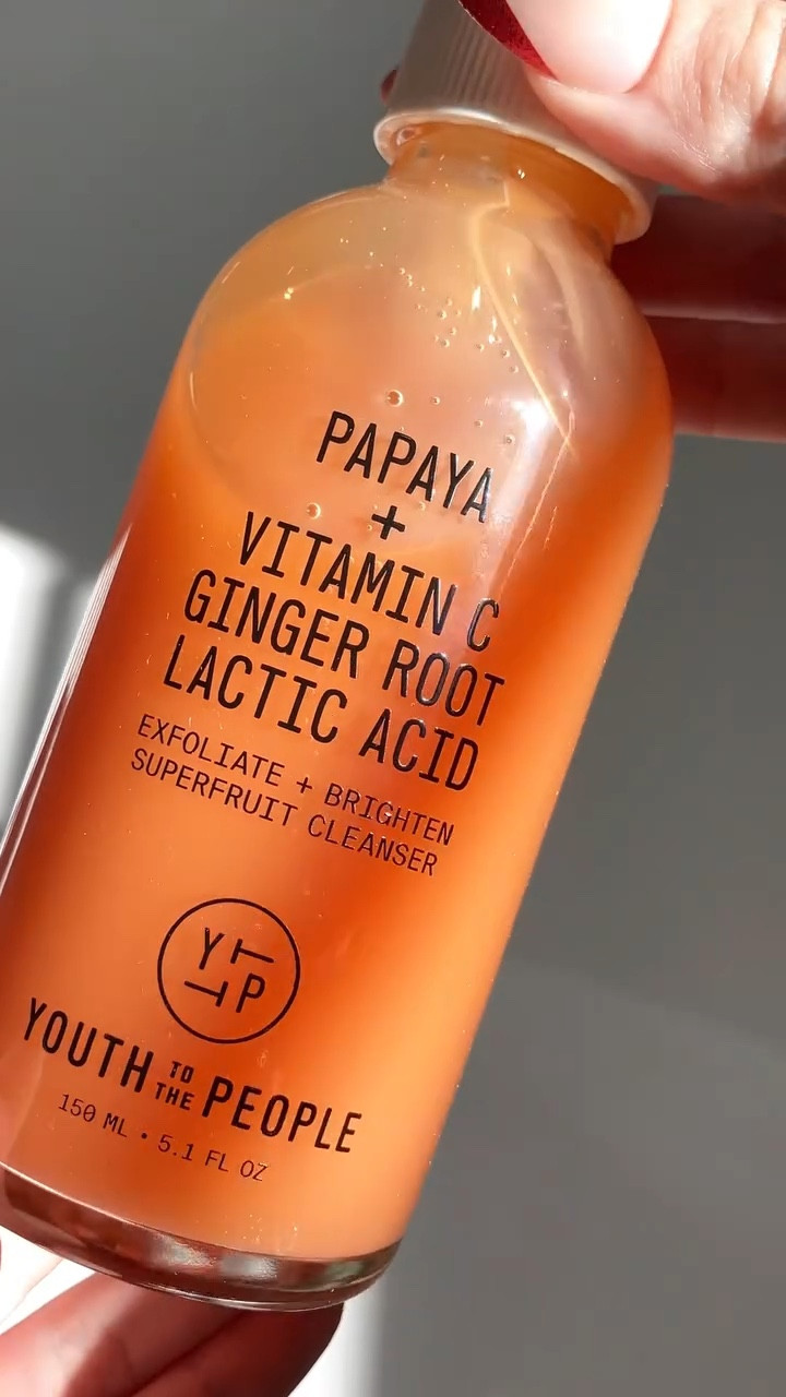 🧡 The most amazing package from @youthtothepeople #gifted

🔸 Papaya + vitamin C, ginger root, lactic acid

🌱 Kale + green tea, spinach, and vitamins superfood cleanser 

💛 Superberry hydrate + glow dream mask

🧡 15% vitamin C + caffeine energy serum 

.
.
.
.
.

#youthtothepeople #skincare #beautyugc #ugc #glowingskin #brightening #sephora #yttp #skincare #skincarecommunity #skincareroutine #skincarejunkie #skincarelover #skincareaddict #skincareproducts #skincareobsessed #skincaretips #selfcare #healthyskin #clearskin #antiaging #glowup #skincaregoals #skincareblogger #naturalskincare #skincareluxury #facialcare #skincareessentials #skincareinfluencer