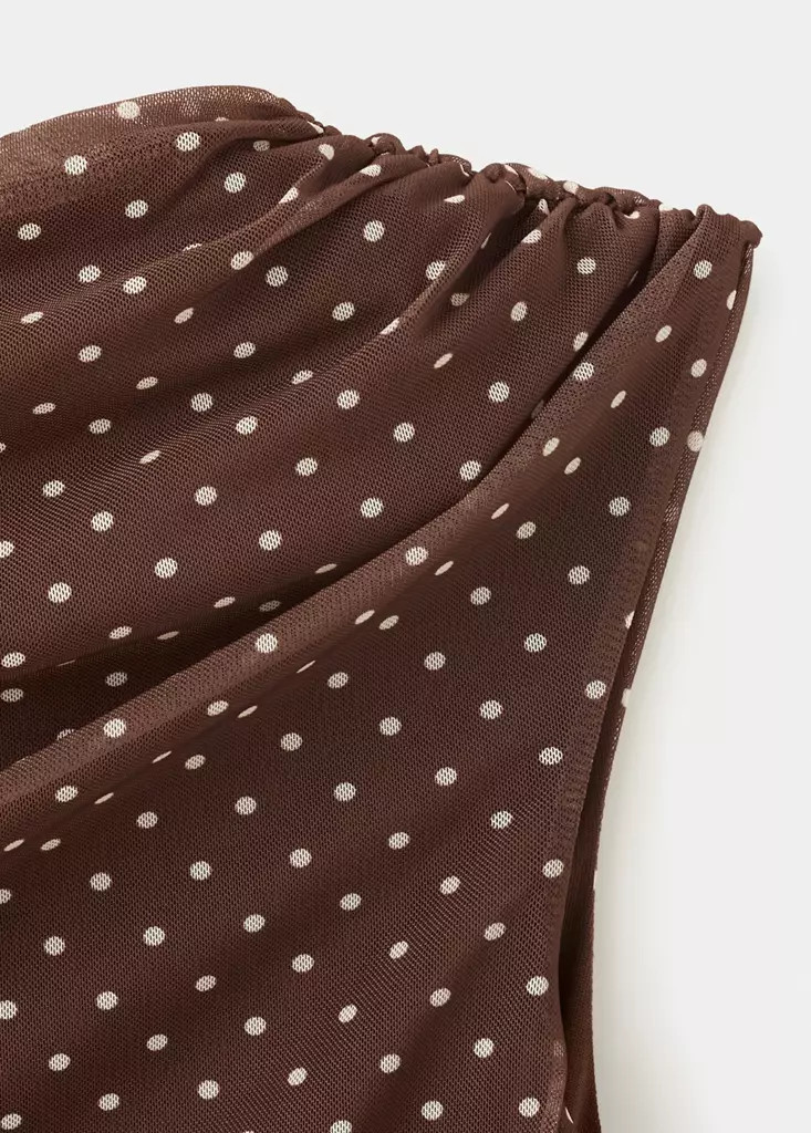 Asymmetric polka dot top | MANGO (UK)