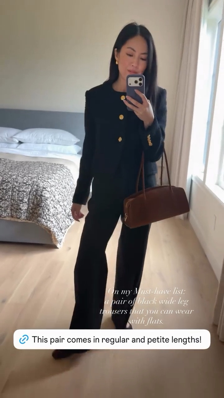 Dressed up my favorite Airknit pants. 
Only $119. 

#blacktrousers
#classicstyle
#blackpants
#sneakers
#ootd

#LTKSaleAlert #LTKootd #LTKgrwm