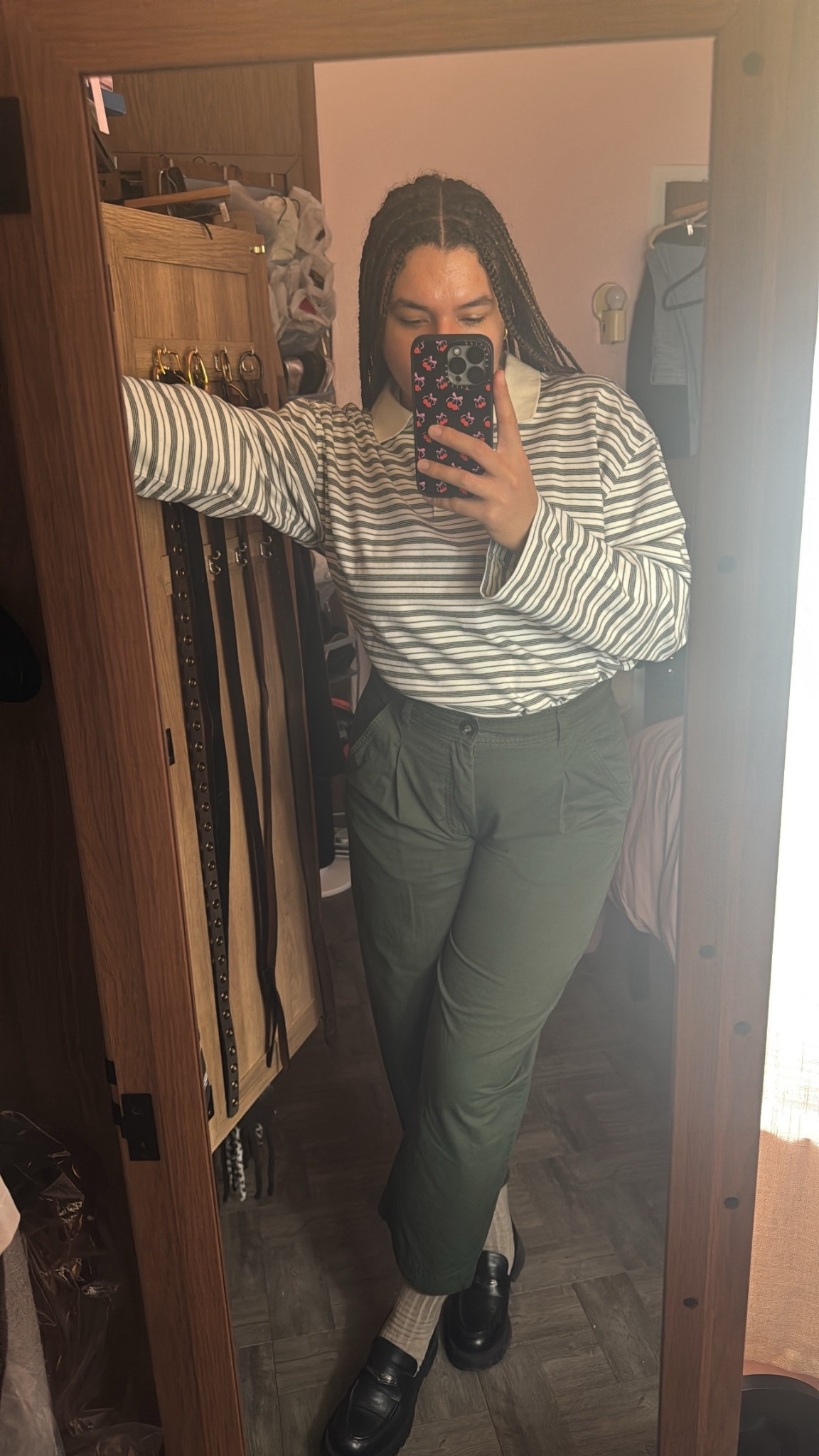 wearing —
top: large
pants: 12

aritzia stripe top, everlane everywhere pants, midsize ootd, what I wore to work

#LTKWorkwear #LTKgrwm #LTKootd