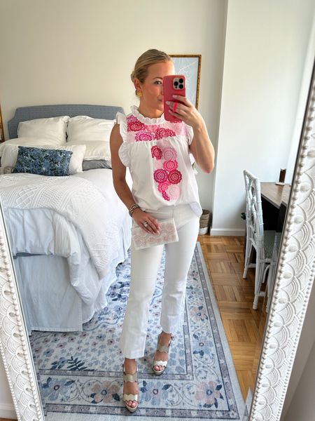 White and pink embroidered ruffle sleeve top with white jeans and gold scalloped heels. I accessorized with my acrylic Asha clutch and gold earrings. 

Use code AMY15 for 15% off your order at Shop Avara! 💕

#LTKfit #LTKitbag #LTKshoecrush