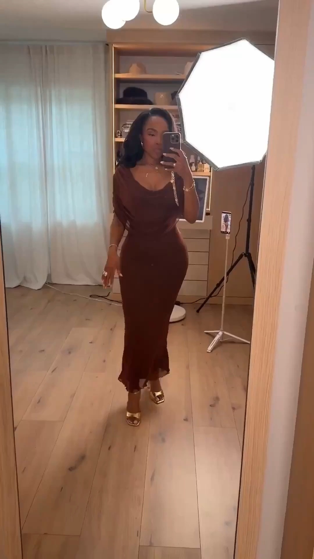 Scroll to shop! The perfect chocolate brown dress for birthday dinners, girls night out or date night ✨



#LTKootd #LTKgrwm #LTKPetite