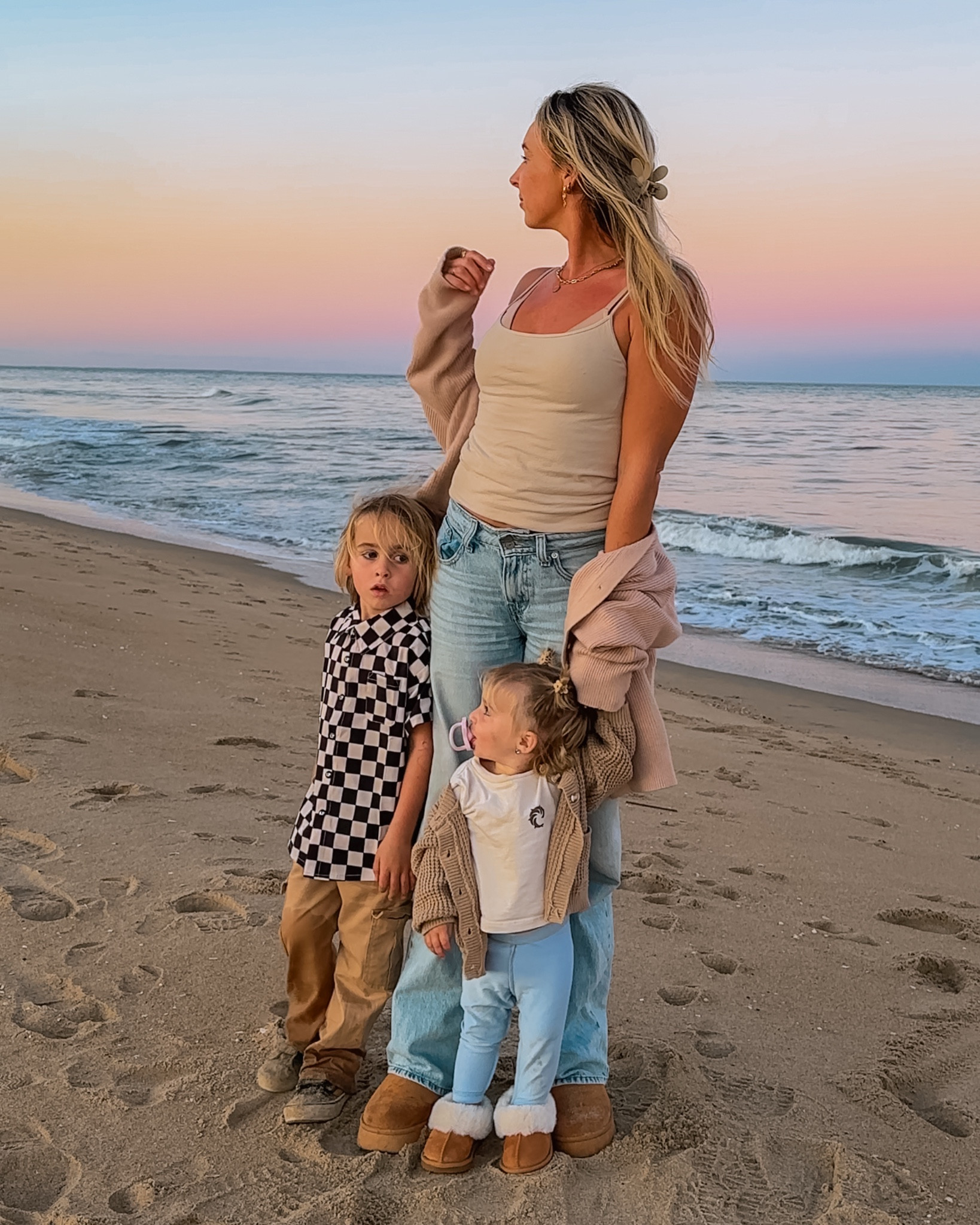 Fall family sunset 🌅 🌊🍁✨

#LTKKids #LTKFamily #LTKBaby