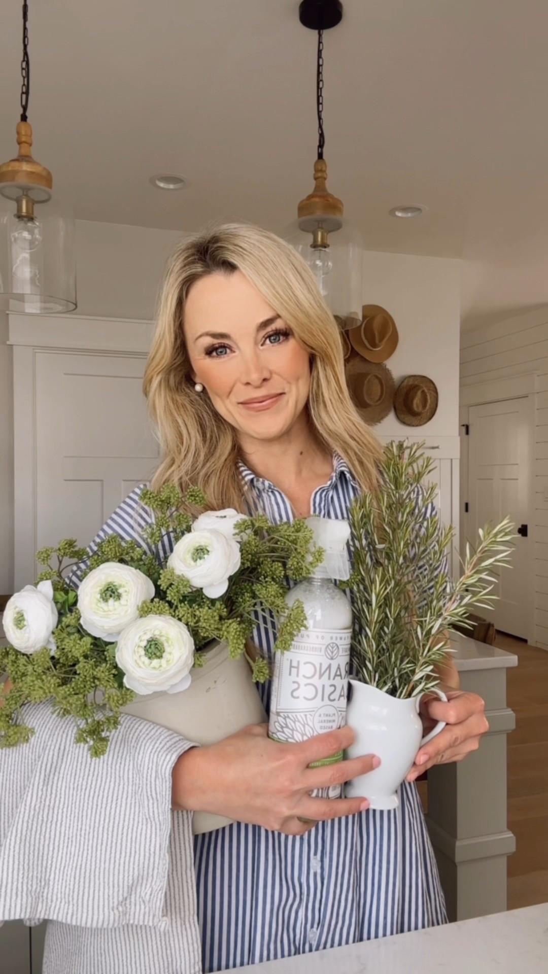 After reading an article about how damaging cleaning supplies can be for our lungs, I made the switch to Branch Basics and use their one concentrate for EVERYTHING! It’s so safe you can even wash your produce with it. Get 15% off with my code EMILYBARLOW 

#LTKmomlife #LTKselfcare #LTKHome