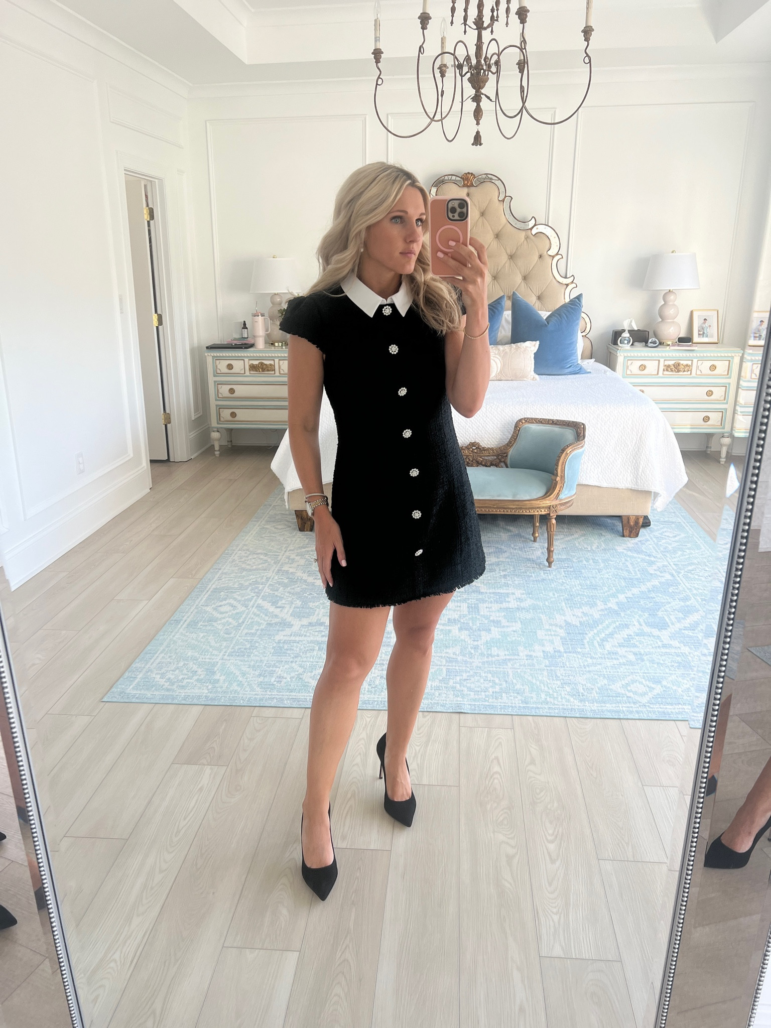 Little black dress
Funeral dress
Black heels


#LTKFindsUnder100 #LTKFindsUnder50 #LTKWorkwear