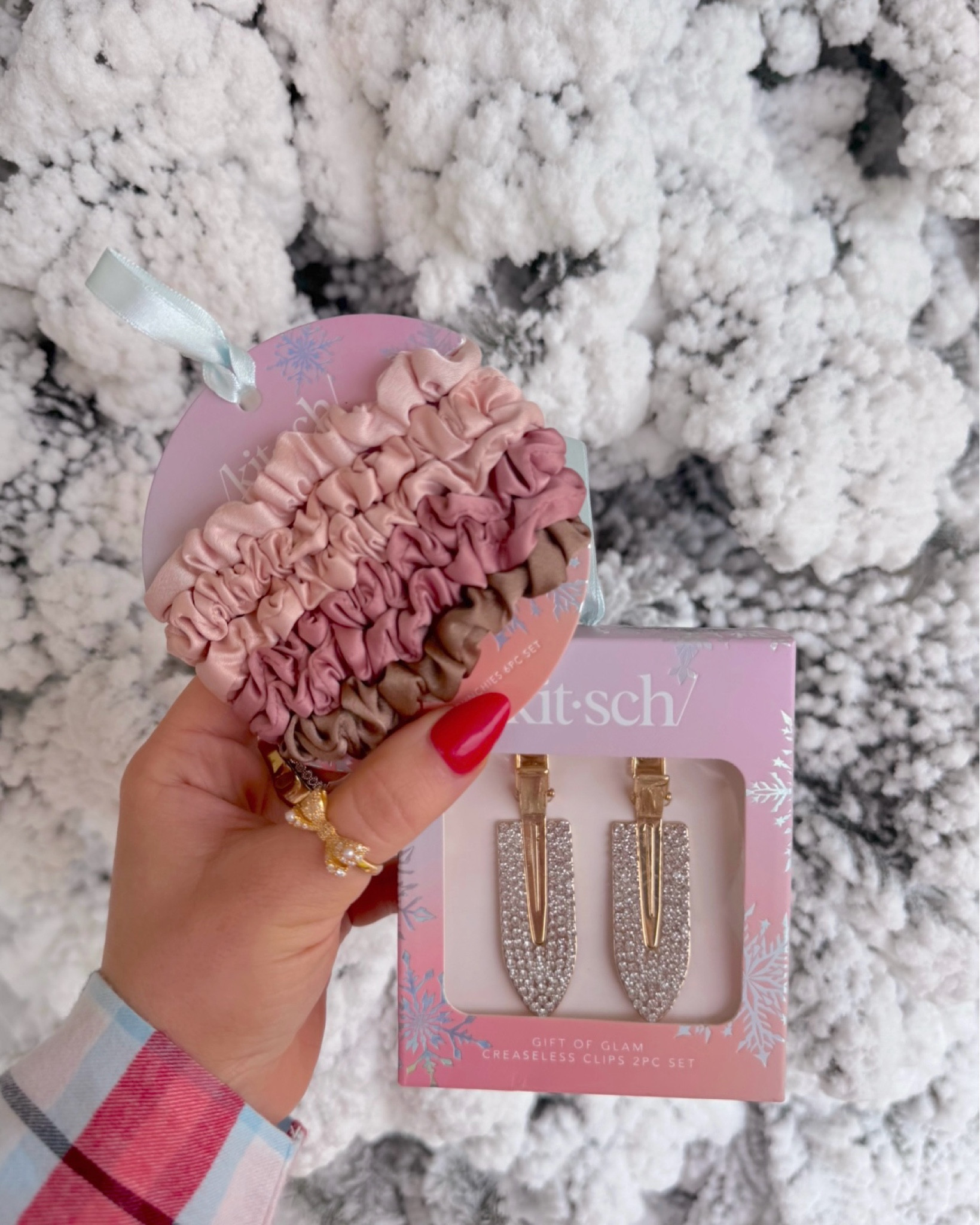 Amazon last minute gift idea 🎁 Fast 2 day shipping! Kitsch hair scrunchies and creaseless clips 

Kitsch , Last minute gifts, gift ideas, amazon, Amazon gifts, Amazon gift ideas, Madison Payne 

#LTKHoliday #LTKBeauty #LTKGiftGuide