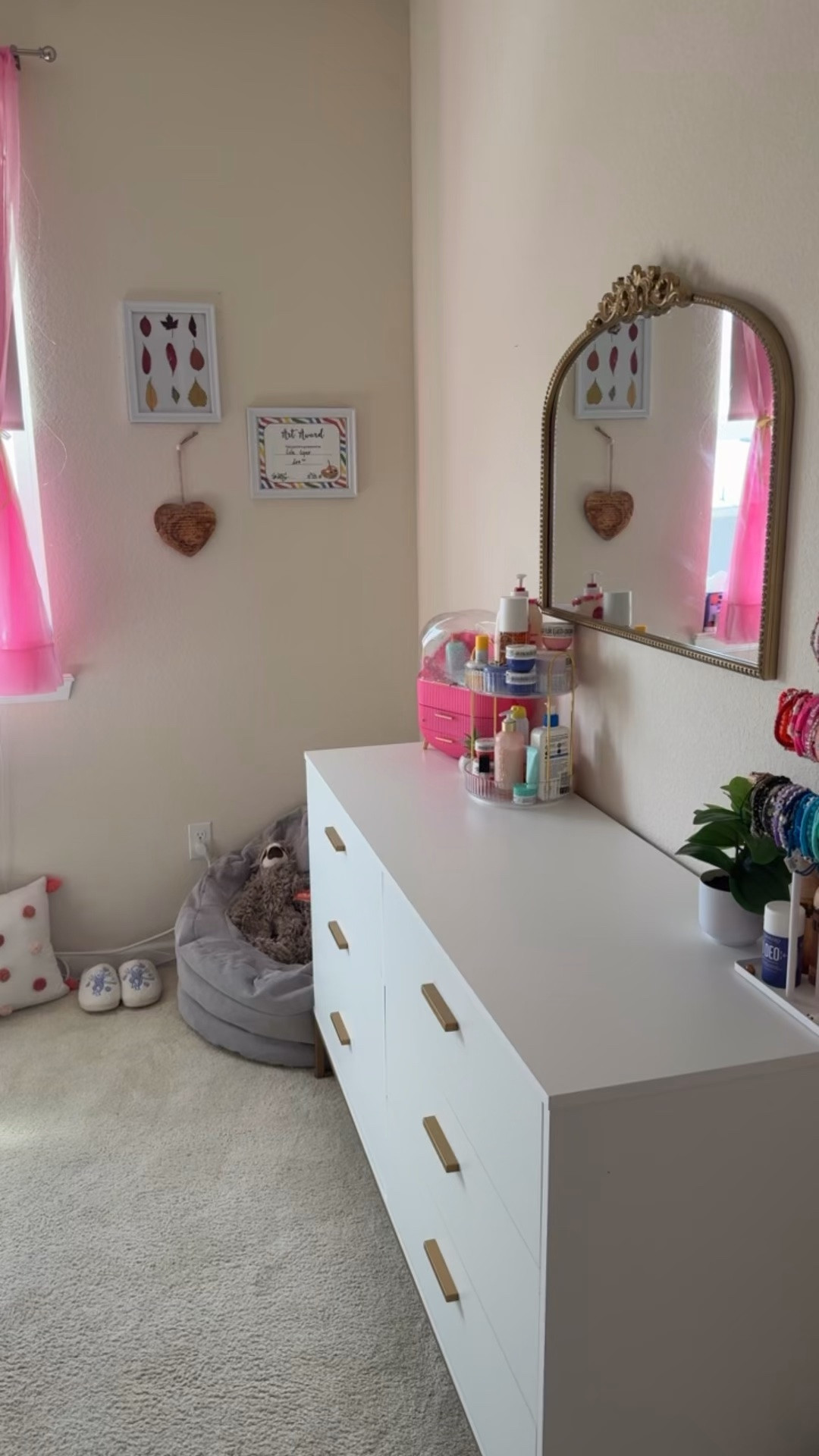 Lila’s “preppy teen” room tour - video 1 of 2
#tweenbedroom #teenbedroom #preppyteenbedroom #preppyteenroom #loveshackfancy #afw

#LTKHome #LTKKids #LTKmomlife