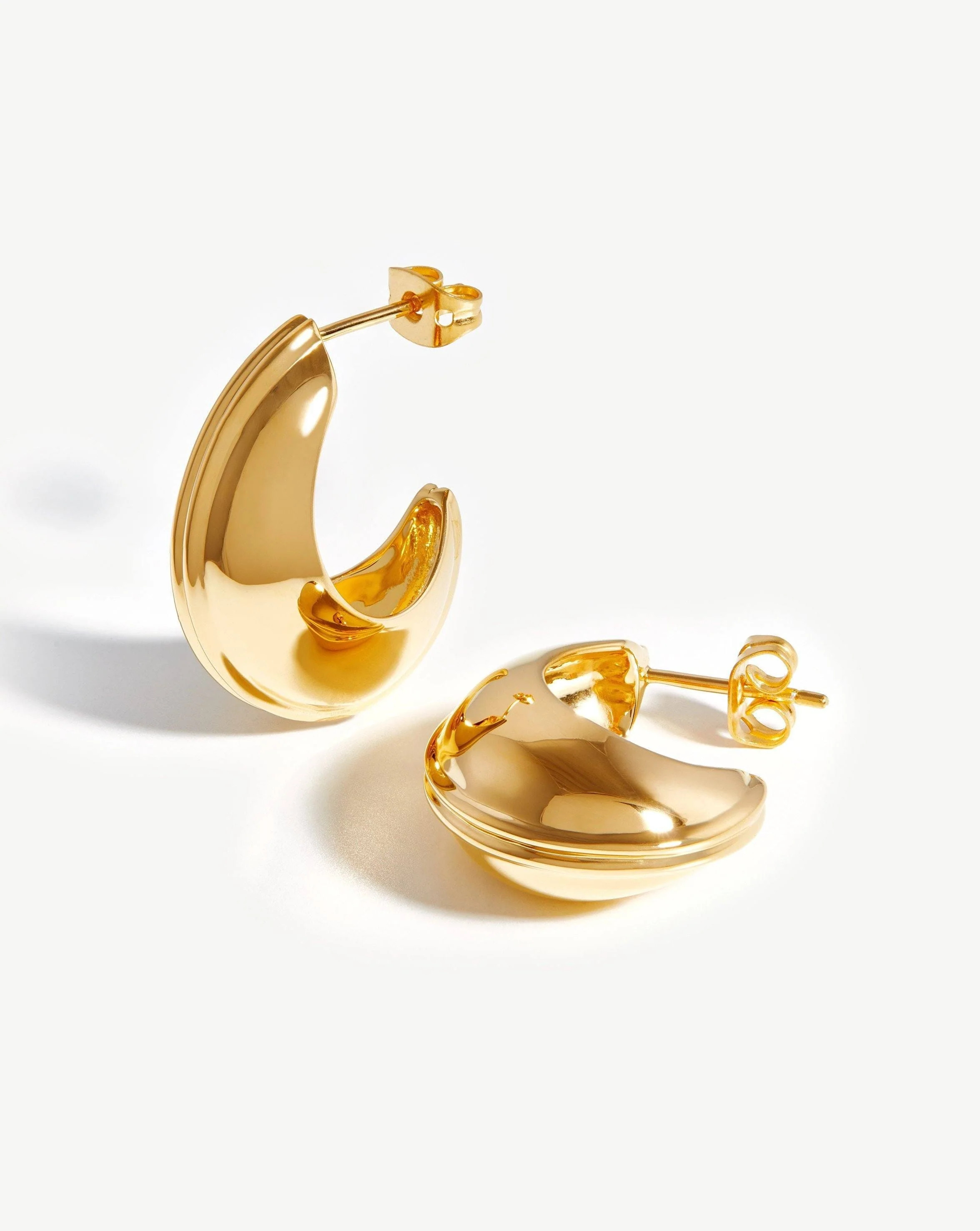 Dome Medium Ridge Hoop Earrings | Missoma