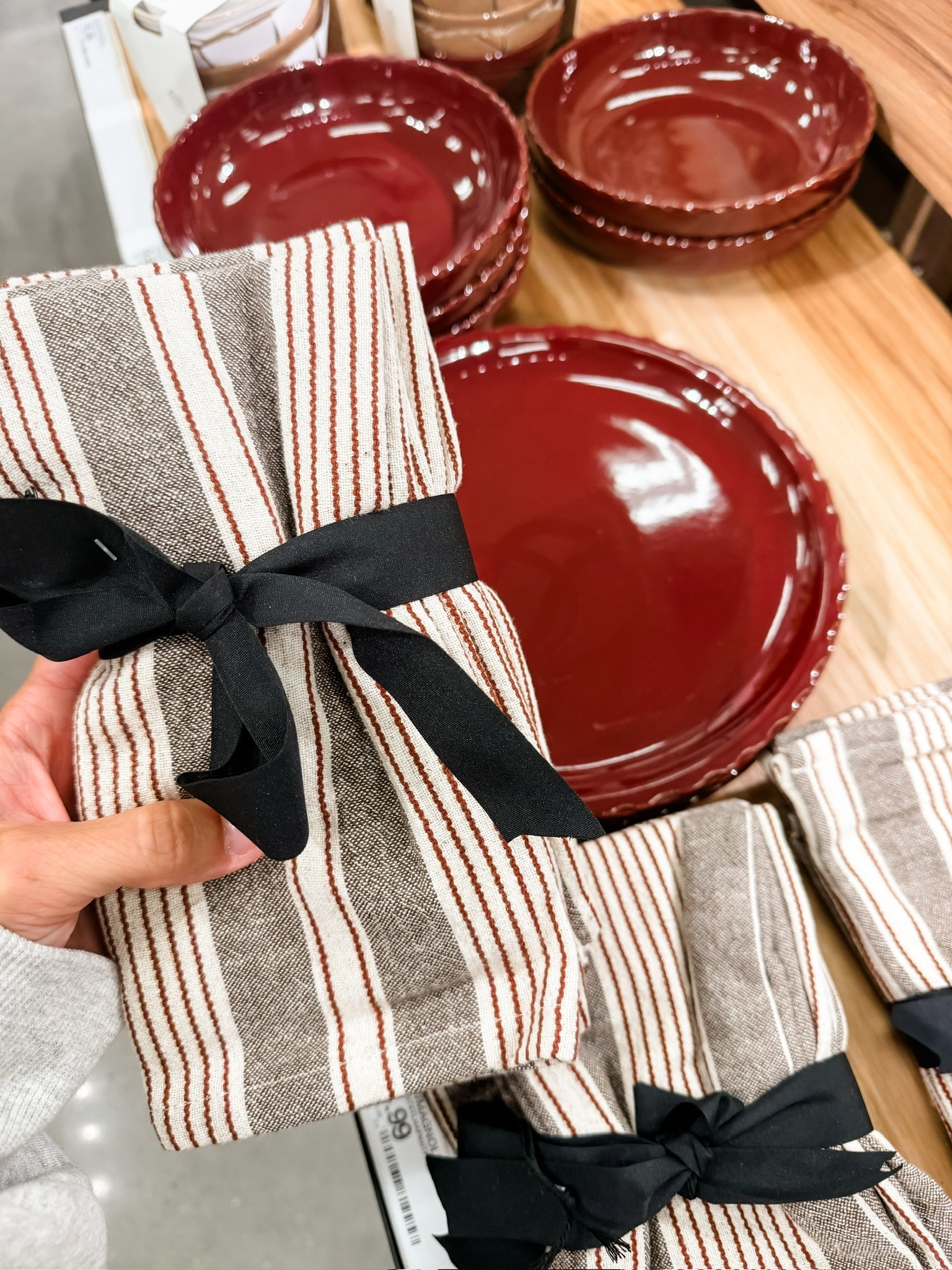 Love the striped detail on these cloth napkins! 

Loverly Grey, cloth napkins, Magnolia, Hearth and Hand

#LTKHome