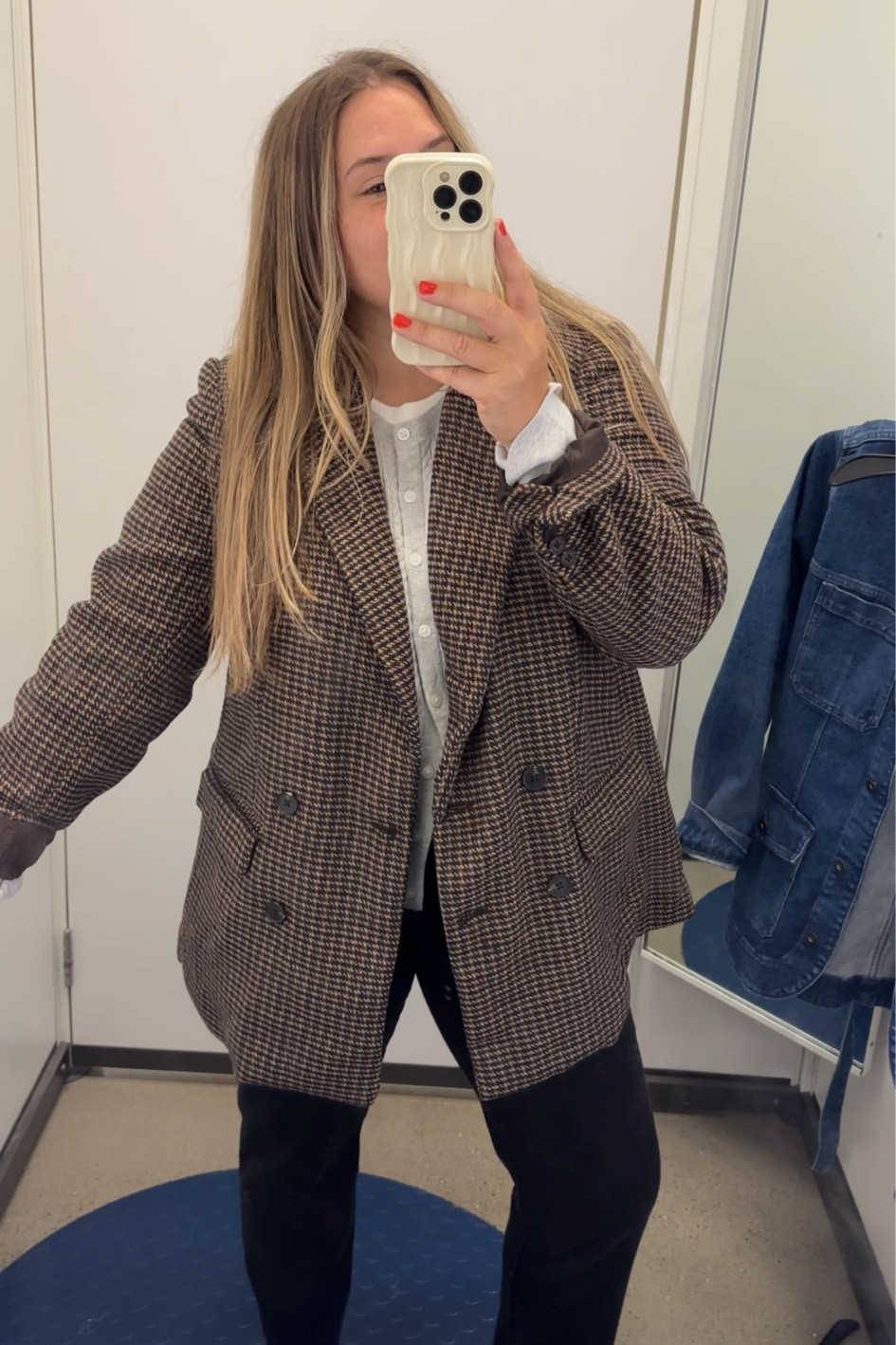 Full old navy outfit- fall perfection! 

Blazer- take your normal coat size- i always take a large ( one size up from my shirt size)  in jackets or coats the allow layering underneath! 

Size up 2 in cardigan for cozy fit

#oldnavy #plaidblazer

Blazer 

#LTKBacktoSchool #LTKSeasonal #LTKFallSale