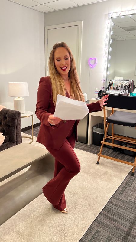Love this burgundy matching two piece suit from Veronica Beard! So perfect for the holidays and/or holiday work parties you have to attend to. 😍♥️🎄

#LTKworkwear #LTKHoliday #LTKSeasonal