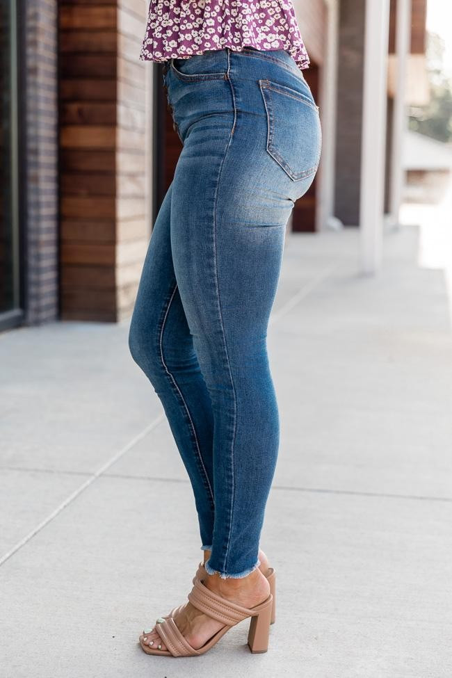 The Chelsie Medium Wash Jeans | The Pink Lily Boutique