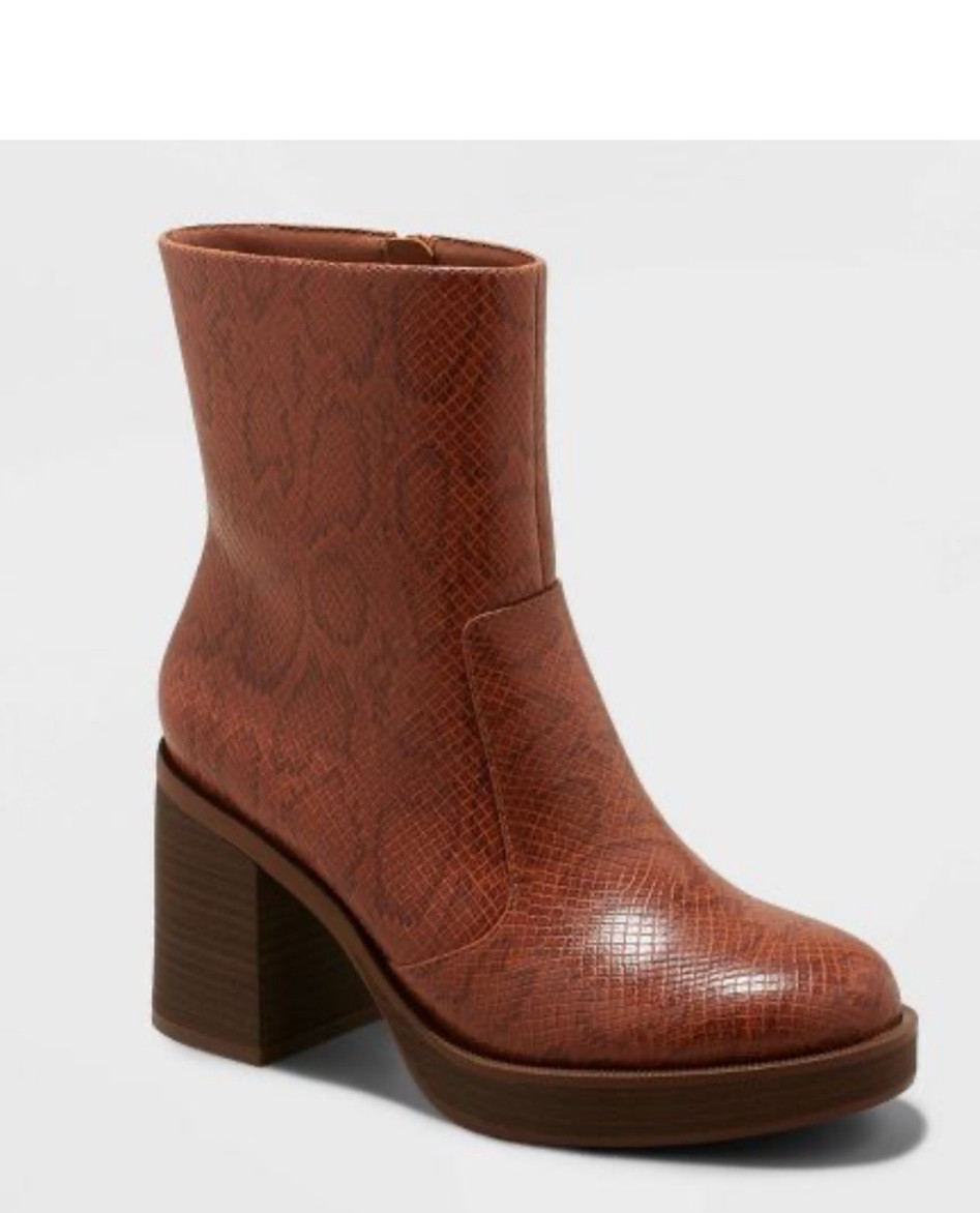 The perfect fall boot! 

#LTKunder50 #LTKstyletip