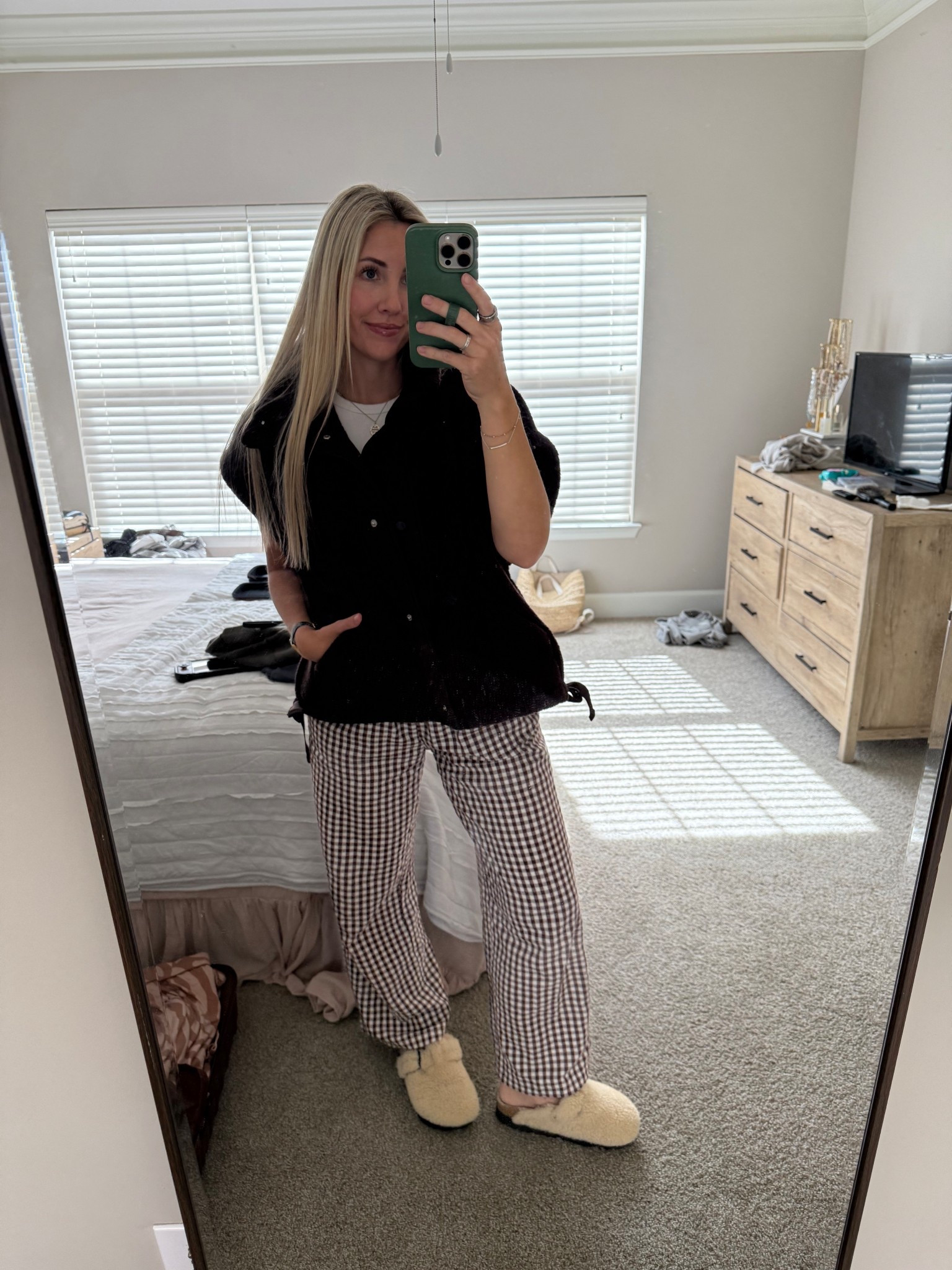 M in pants! 
Small in vest! 
Amazon fashion/ fall fashion/ fall outfits/ free people 