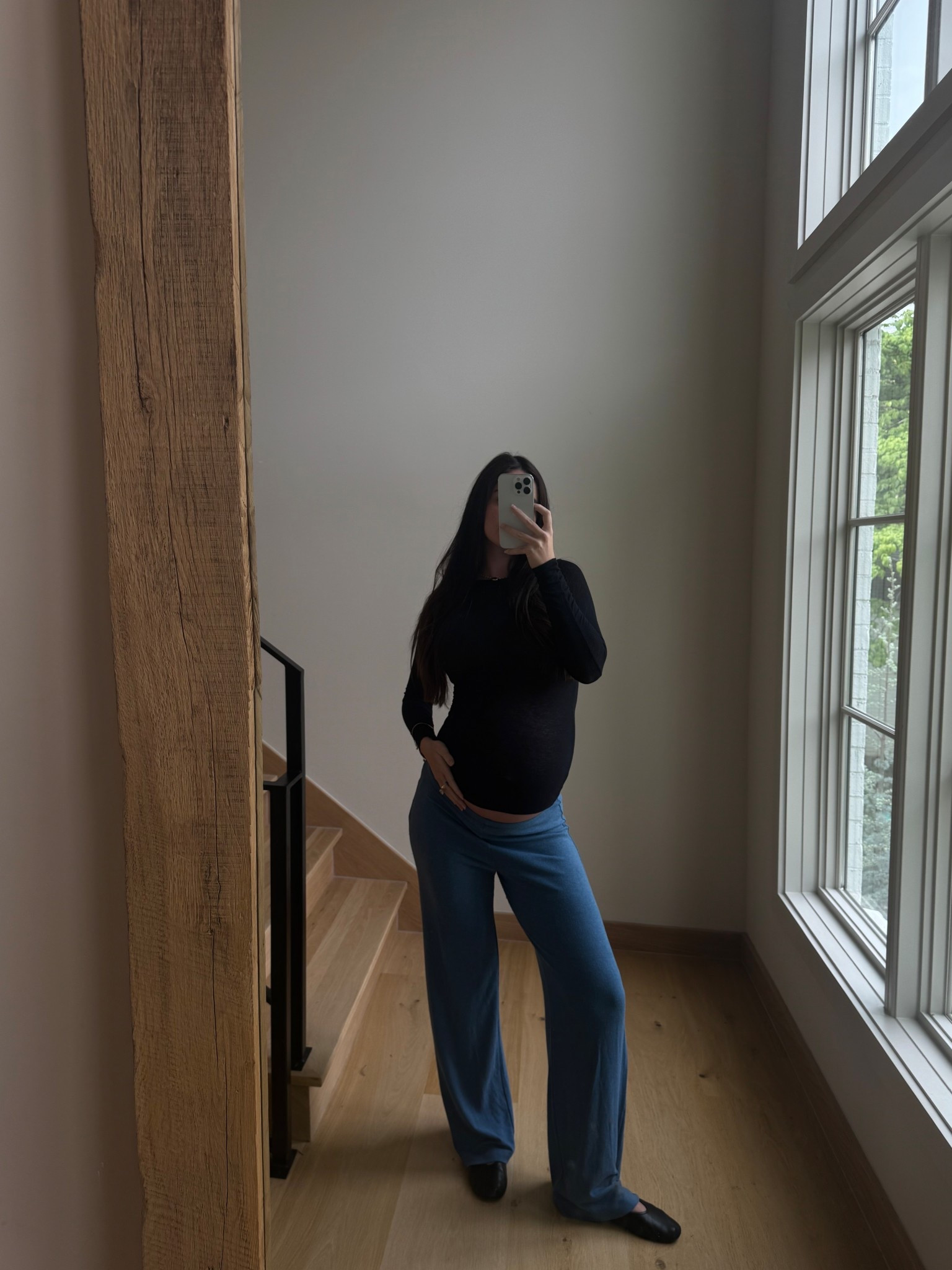 pregnancy dinner ootd