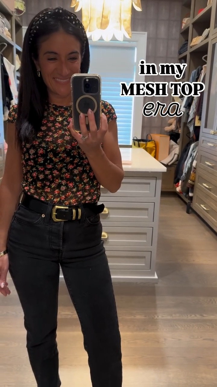 Living in my mesh top era right now!! 🖤🌺🖤🌺
.
.
.
.
#ltkreels #momreels #watchnow #over40style #momstyle #getthelook #over40 #over40fashion #petitefashion #reeloftheday #reelsofinstagram #ltk #ltkcreatorlove #ltkcreator

#LTKOver40 #LTKPetite #LTKFindsUnder50