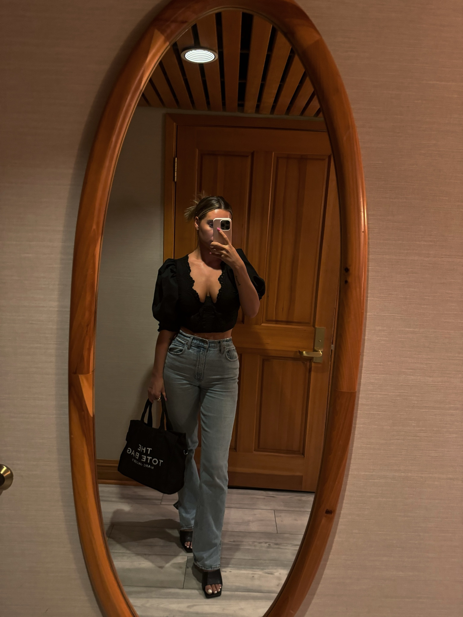 Fun puff crop 

#LTKCon #LTKSeasonal #LTKNYFW