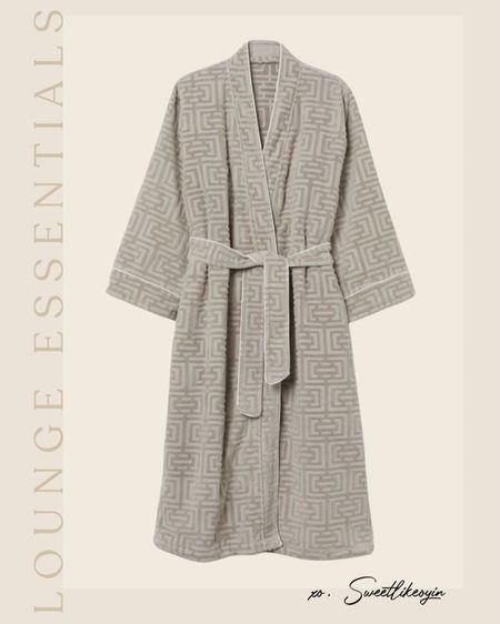 Lounge essentials: bathrobe edition

#LTKSeasonal #LTKstyletip #LTKunder100