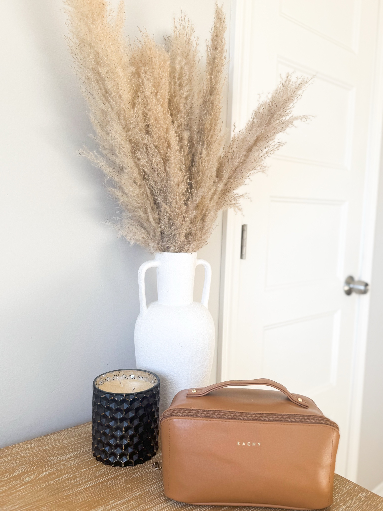 All the essentials, perfectly organized ✨ This Amazon makeup bag is a game-changer for staying chic on the go. Ready to glam up anywhere! 💄

#MakeupMustHaves #BeautyEssentials #AmazonFinds #MakeupBagGoals #OnTheGoGlam #BeautyLover #MakeupAddict #TrendingBeauty #MakeupStorage #BeautyHacks #GlamBag #MinimalBeauty #TravelMakeup #MakeupOrganization #ModernAesthetic

#LTKCyberWeek #LTKFindsUnder50 #LTKItBag