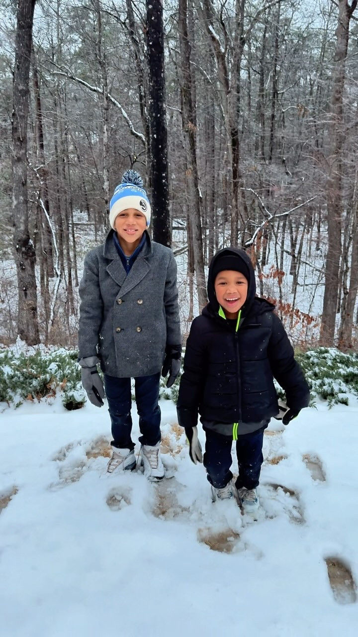 Our first real snow day at home and memories were made🥹❄️☃️

From snowball fights and building a snowman to crafting our own sled, roasting s’mores, playing games, and of course, sipping hot chocolate—this day was filled with all the moments that make winter so special. Grateful for these little reminders to slow down and soak it all in.

✨What’s your favorite way to spend a snow day? ❄️✨ 

#FamilyFirst #SnowDay #atlantasnow #snowdays #snowdayfun #snowday2025 #familyfun #familytime #familygoals #familyactivities #winteractivities #winterfun #family #atlantafamily #atlmoms #atlmom #atlantamoms #atlantamom

#LTKKids #LTKFamily #LTKSeasonal