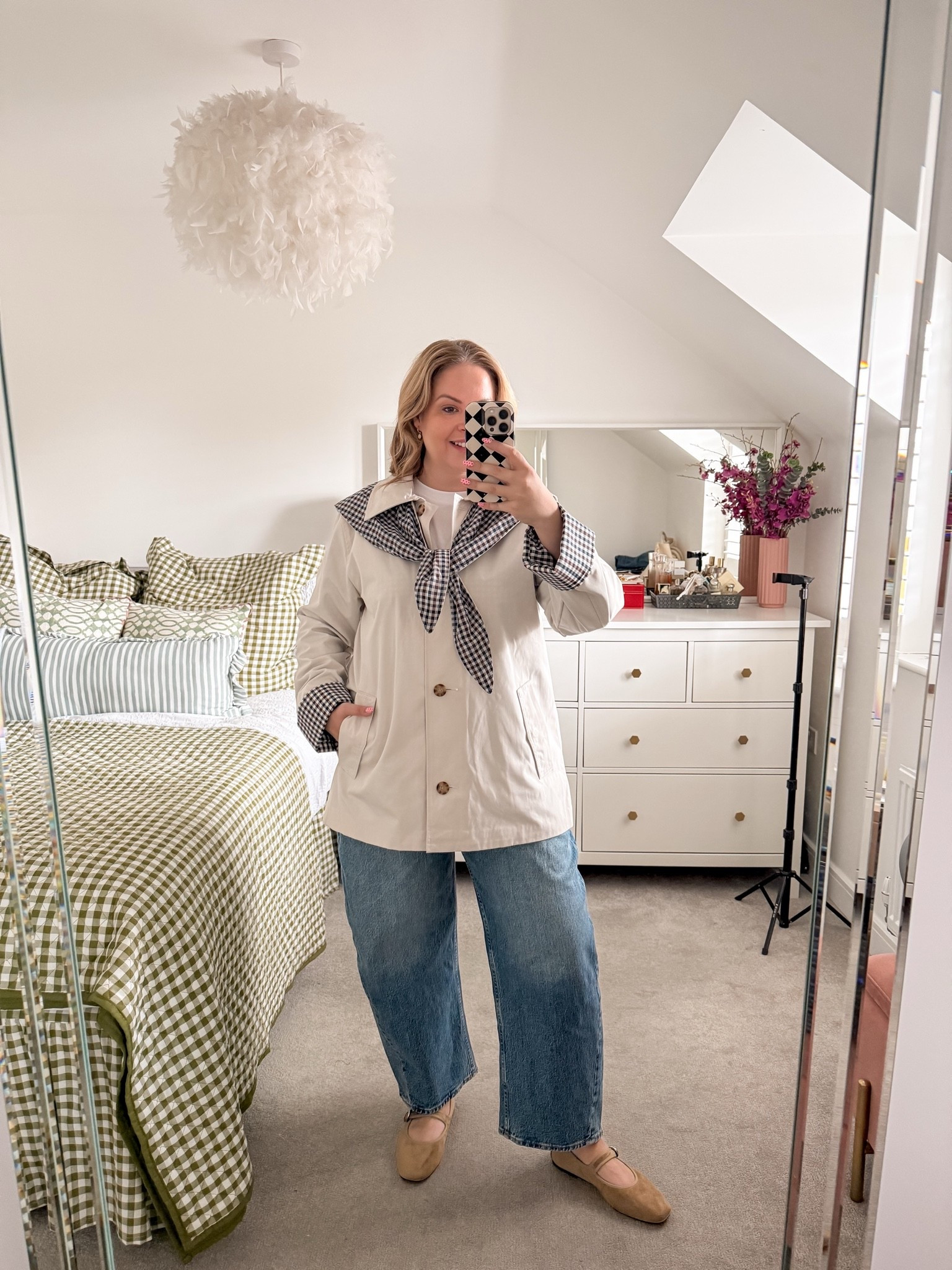 I’m wearing a size L in the jacket and 31R in the curve love range in the jeans

#LTKautumn #LTKjeans #LTKmidsize